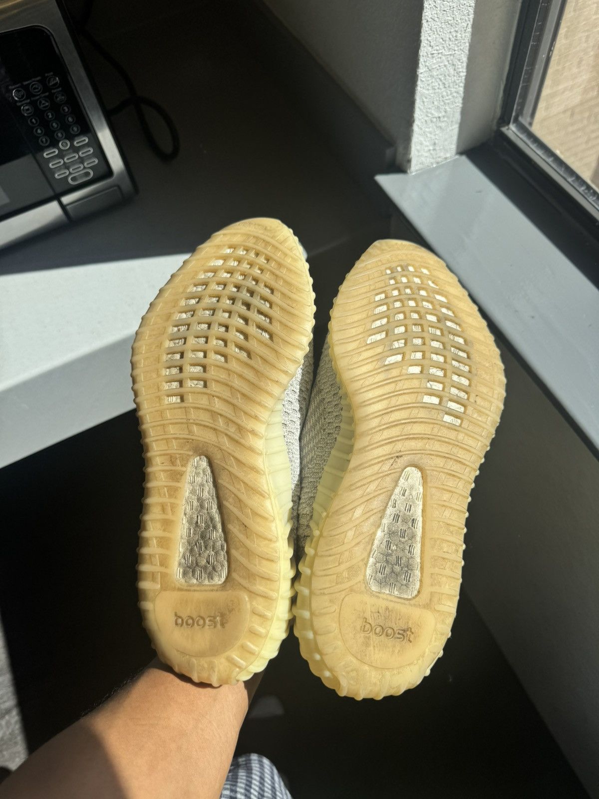 Adidas × Yeezy Yeezy 350 V2 Lundmark Reflective Size US 10 / EU 43 - 7 Thumbnail