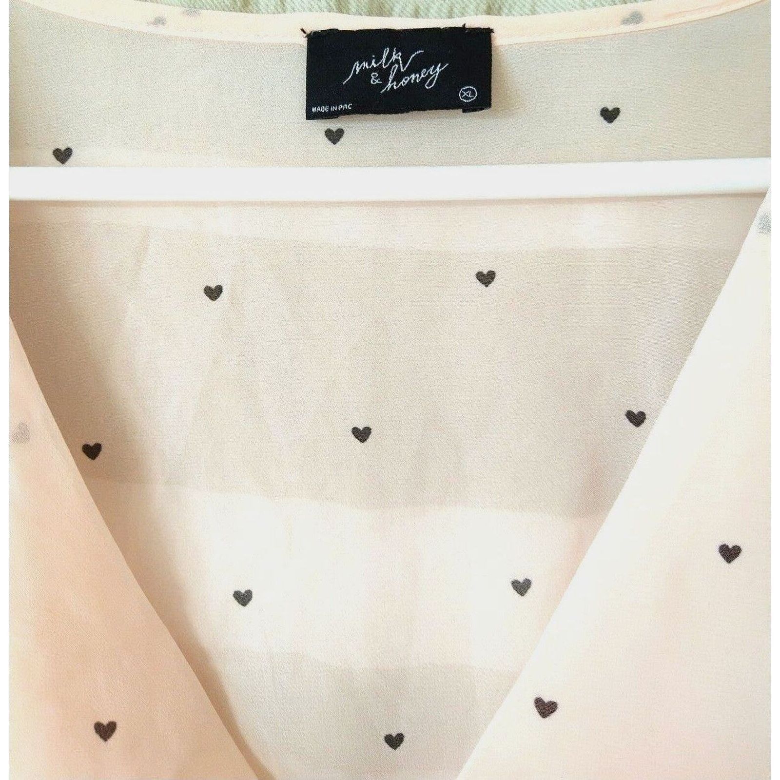 The Unbranded Brand Milk & Honey long Sleeve Crop top XL pink hearths Size XL / US 12-14 / IT 48-50 - 4 Thumbnail