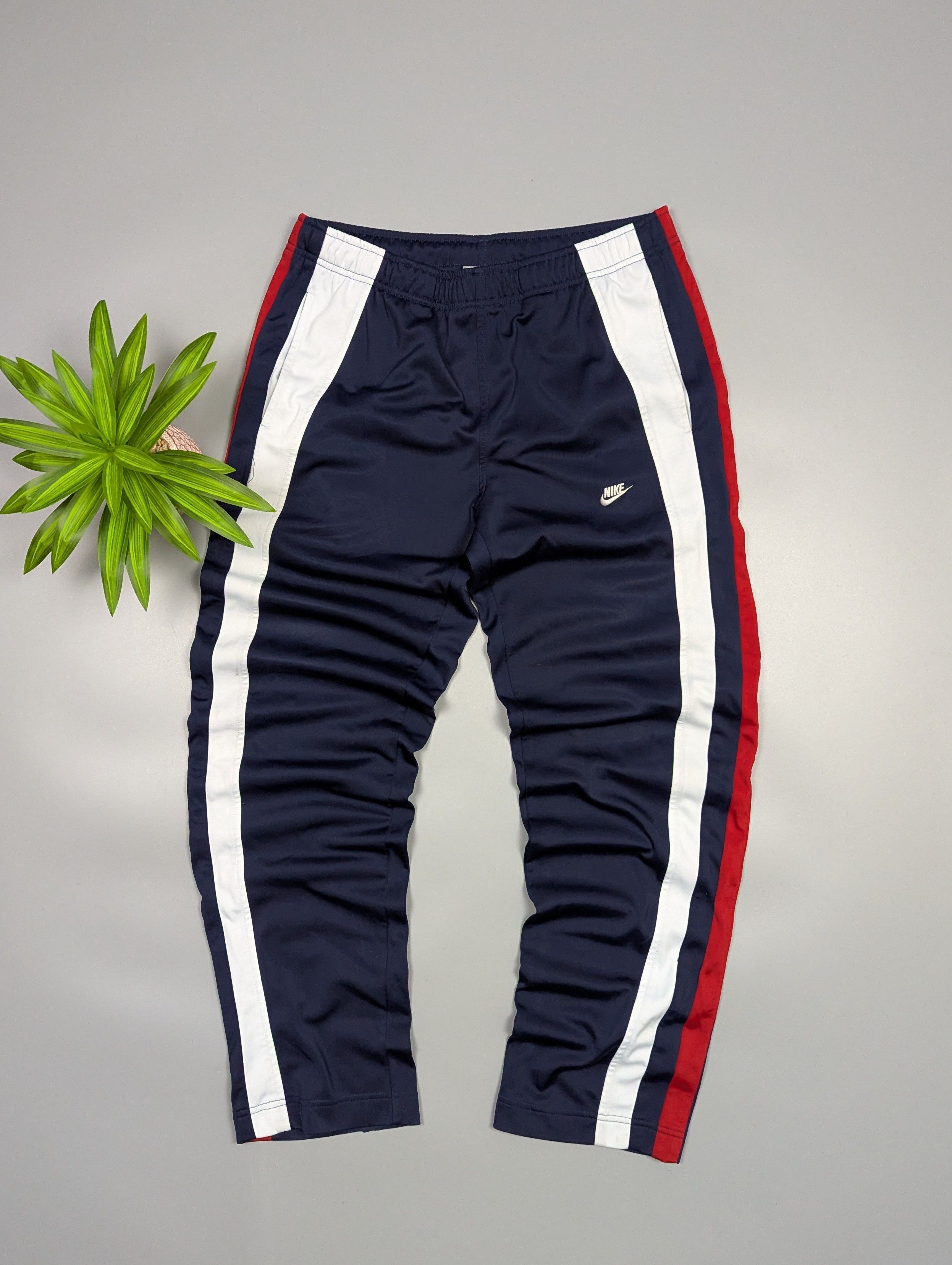 Nike Nike Vintage Sports Dark Blue Track Pants Stripes Size US 32 / EU 48 - 1 Thumbnail