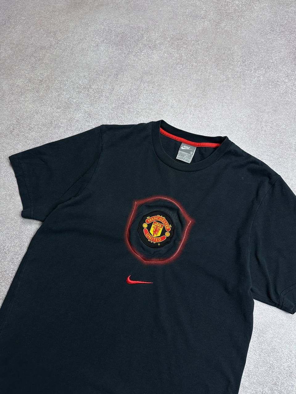 Nike Vintage 90s Nike Manchester United Cental Swoosh T-shirt s Size US S / EU 44-46 / 1 - 2 Thumbnail