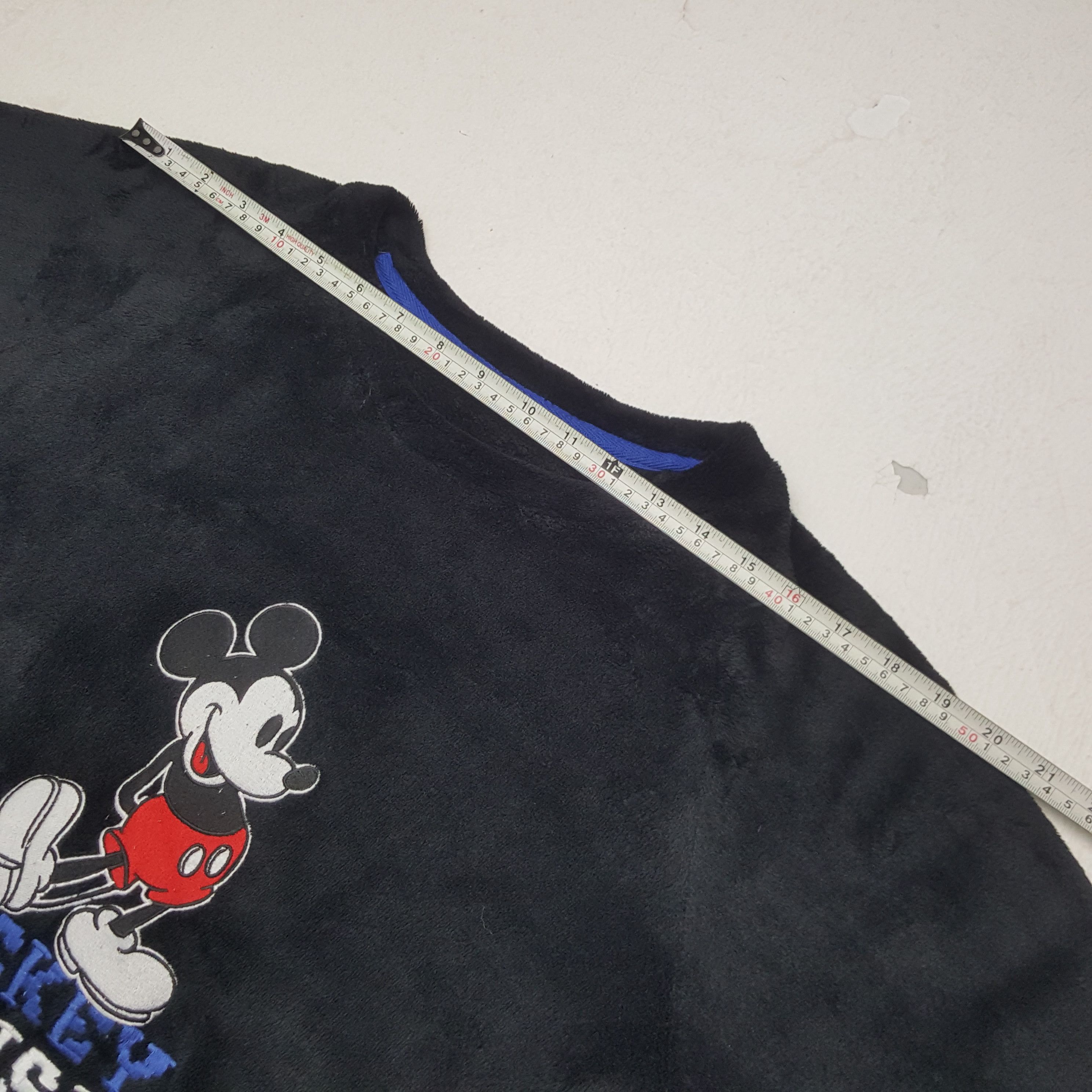 GU × Mickey Mouse × Vintage Vintage GU X Mickey Mouse Fleece Sweatshirt Size US M / EU 48-50 / 2 - 5 Thumbnail