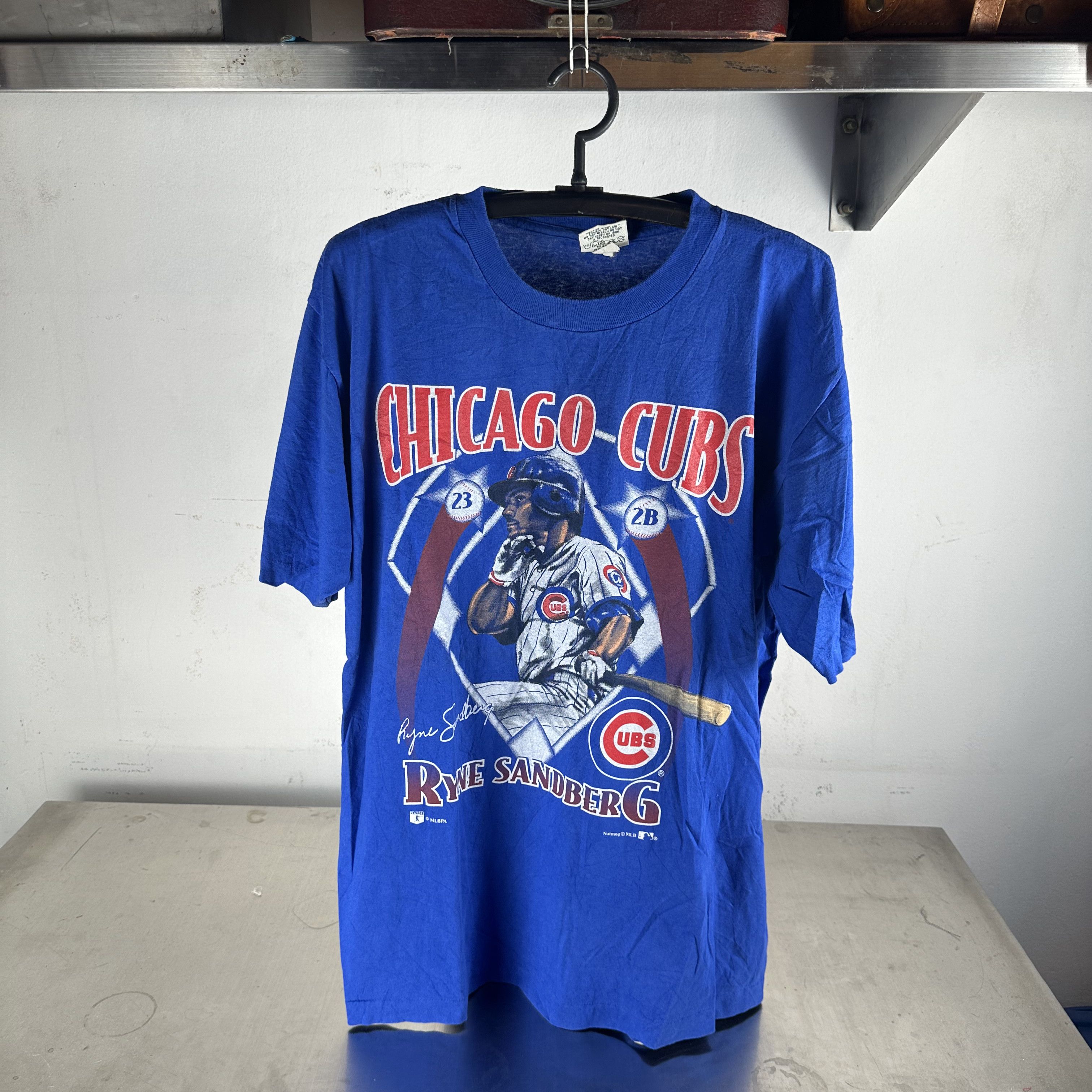 Vintage Vintage 90s Ryne Sandberg Chicago Cubs MLB Nutmeg T-Shirt Size US XL / EU 56 / 4 - 1 Thumbnail