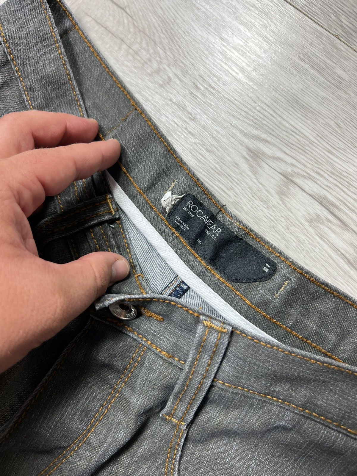 Rocawear × Vintage Vintage Rocawear Embroidered Pocket Logo Jeans Denim Pants Size US 32 / EU 48 - 15 Thumbnail
