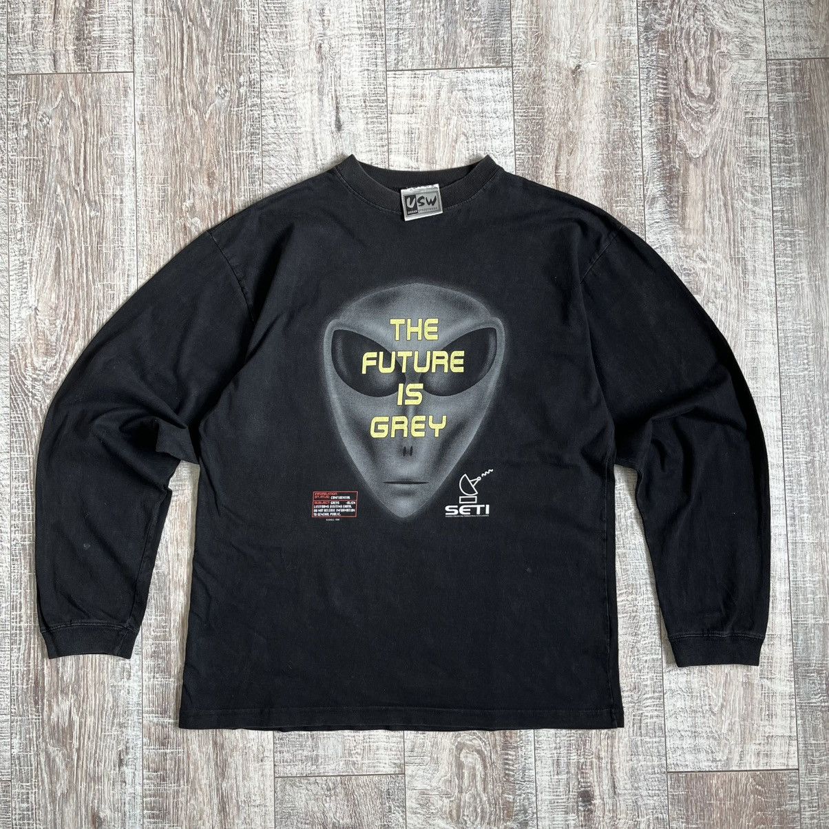 Vintage Vintage 90s Men’s Long Sleeve The Future Is Grey 1996 UFO Size US M / EU 48-50 / 2 - 2 Thumbnail