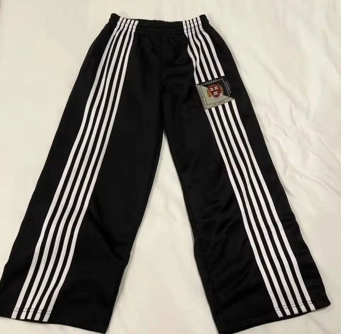 Japanese Brand × Vintage Y2K Retro Striped Casual Pant Sweatpant Size US 34 / EU 50 - 1 Thumbnail