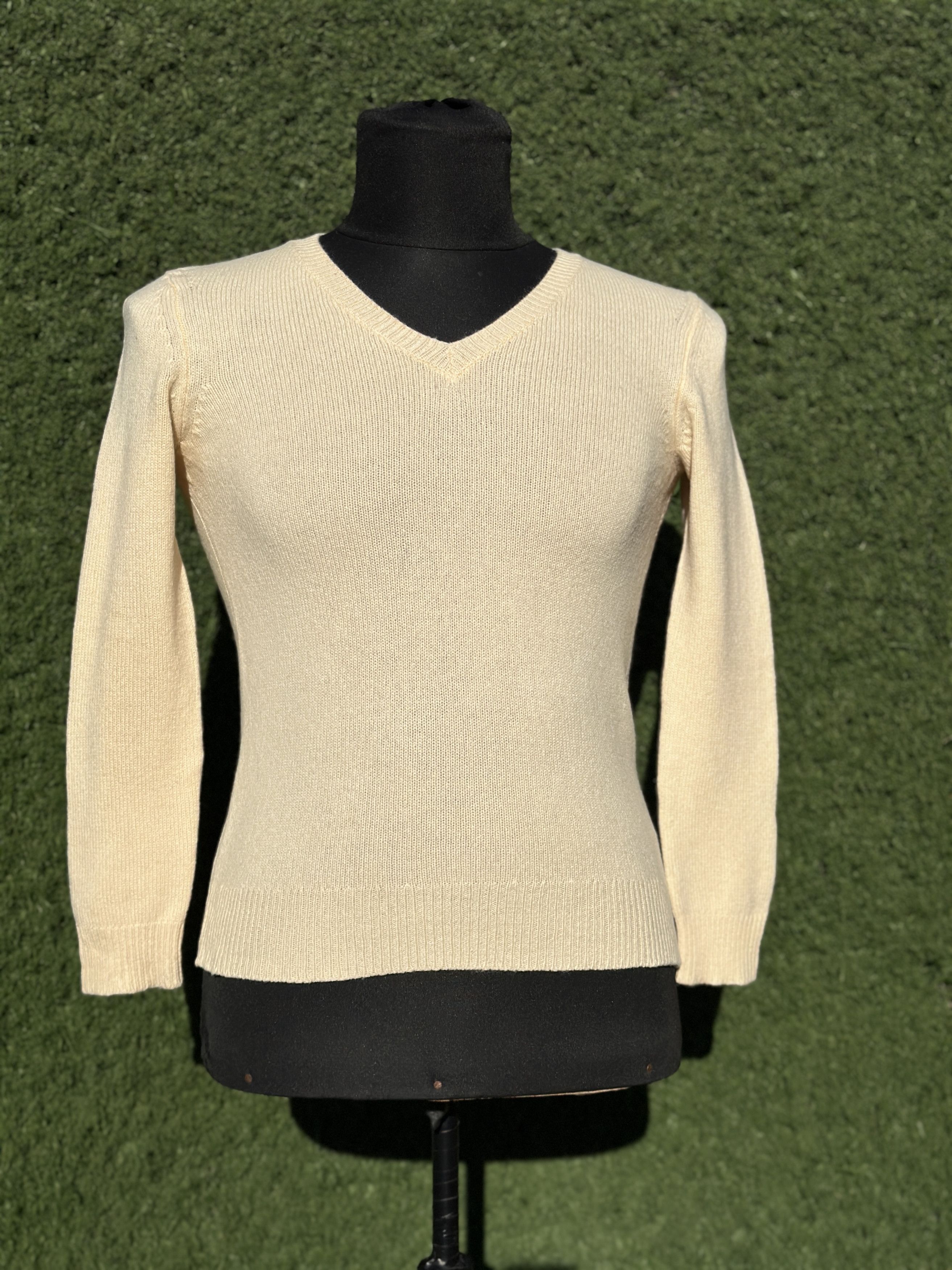 The Row The Row V-Neck Fine Knit Sweater Cashmere Camel Hair Siz XS Size XS / US 0-2 / IT 36-38 - 1 Thumbnail