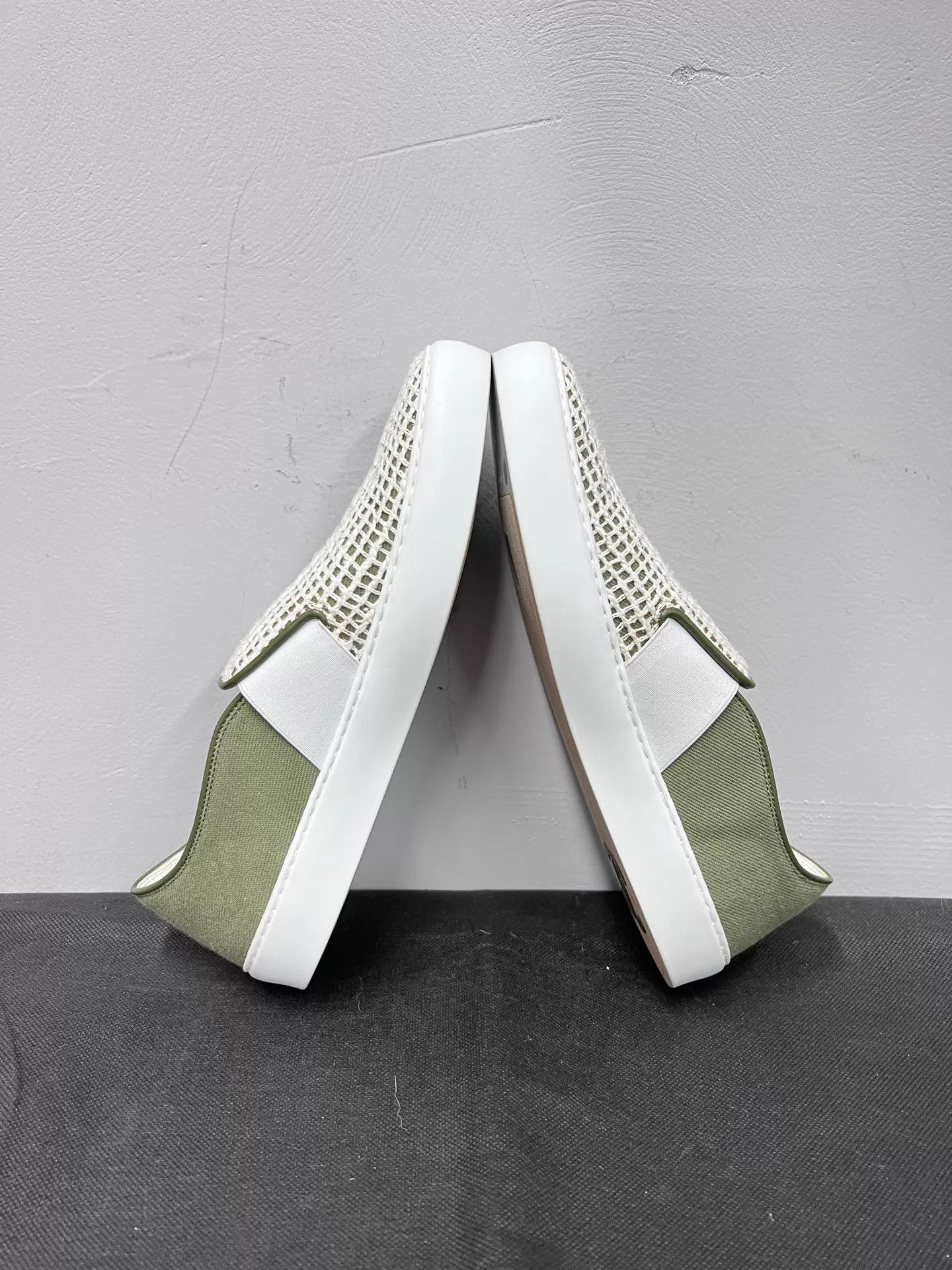 Chanel Chanel Women's Colorblock Fabric Slip-On Sneaker 38.5 Size US 8 / IT 38 - 5 Thumbnail