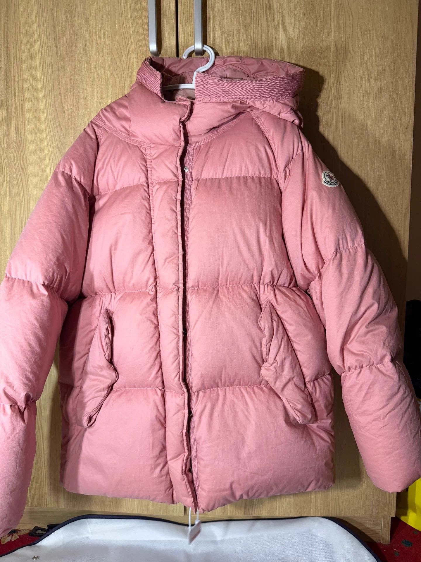 Moncler Moncler Authentic Down Jacket 0码 Minor Flaw Dirty Unworn Size XS / US 0-2 / IT 36-38 - 1 Thumbnail