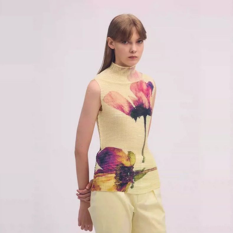 Issey Miyake Issey Miyake size:2 Light yellow fish-scale bubble high-ne Size S / US 4 / IT 40 - 3 Thumbnail