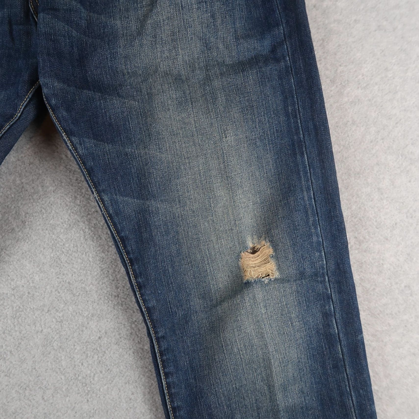 Denime VINTAGE Christian Audigier Denim Jeans Size 34x32 Straight Leg Distressed Mens Jeans Casual Blue 5-Pocket Mens Vintage USA Cotton Stretch Regular Size US 34 / EU 50 - 3 Thumbnail