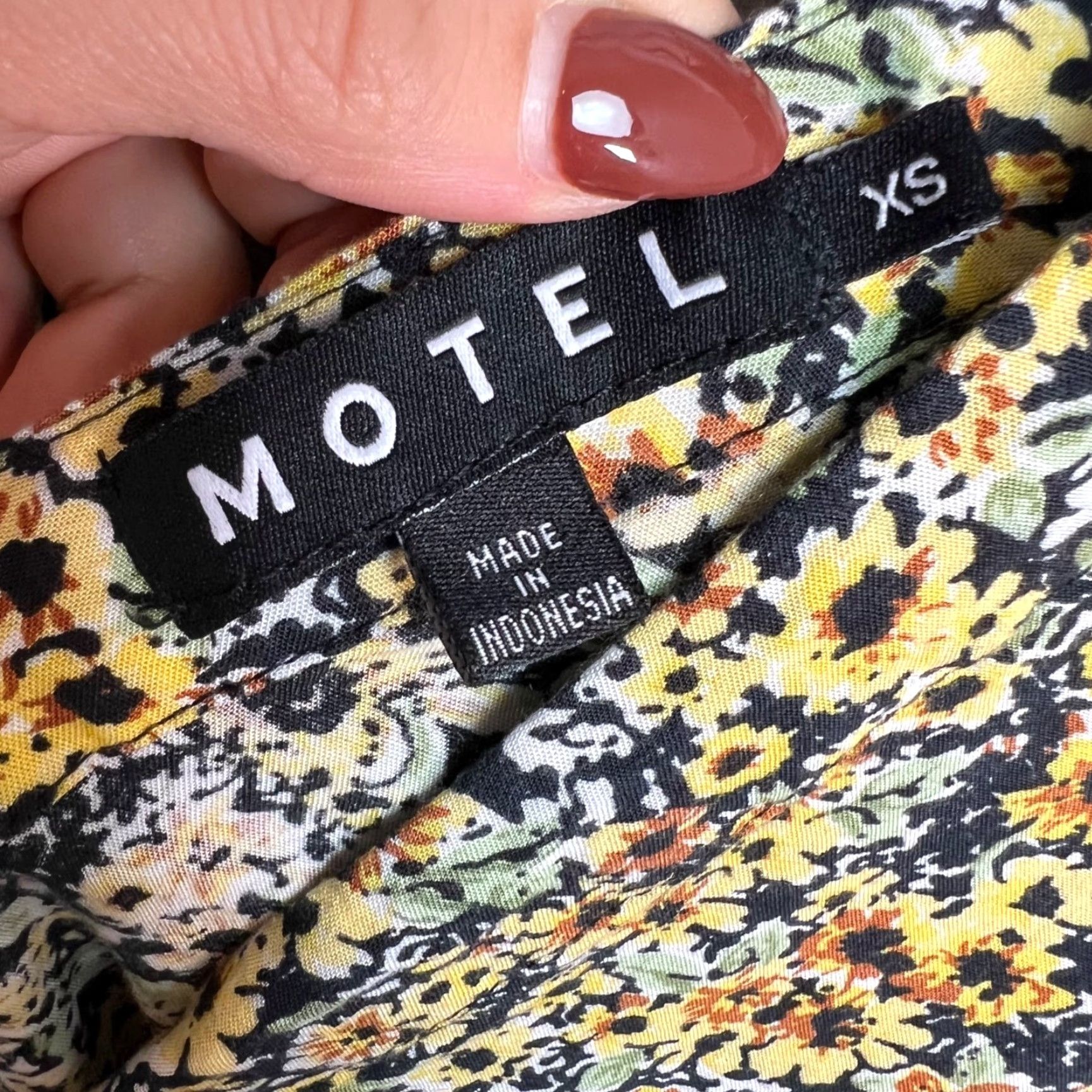 Vintage Motel Dress XS Yellow Floral Sunflower Print Short-Sleeve Mini Tie Back Womens Size XS / US 0-2 / IT 36-38 - 3 Thumbnail