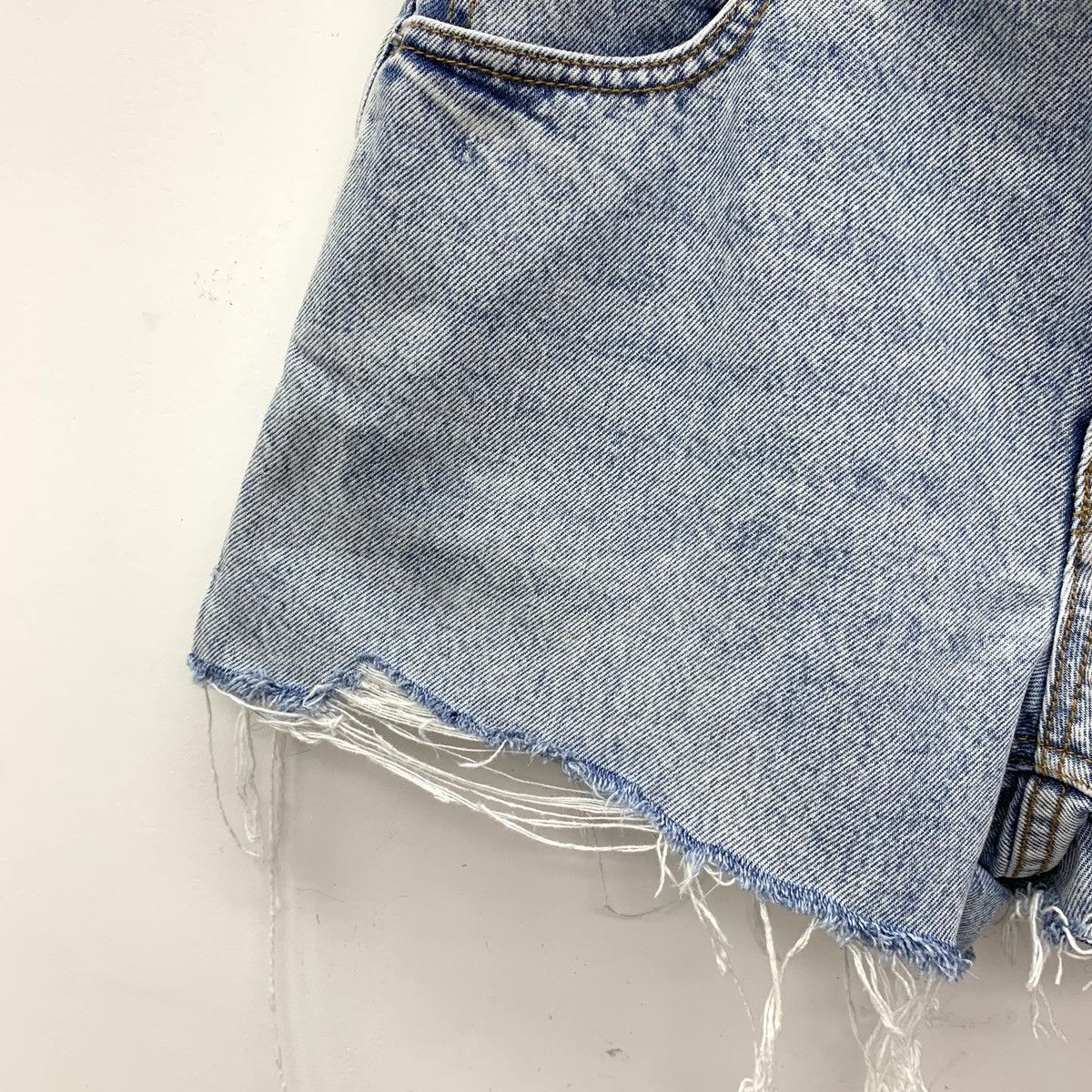 Alexander Wang Alexander Wang Light Blue Washed Cotton Casual Denim Shorts Size 26" / US 2 / IT 38 - 4 Thumbnail