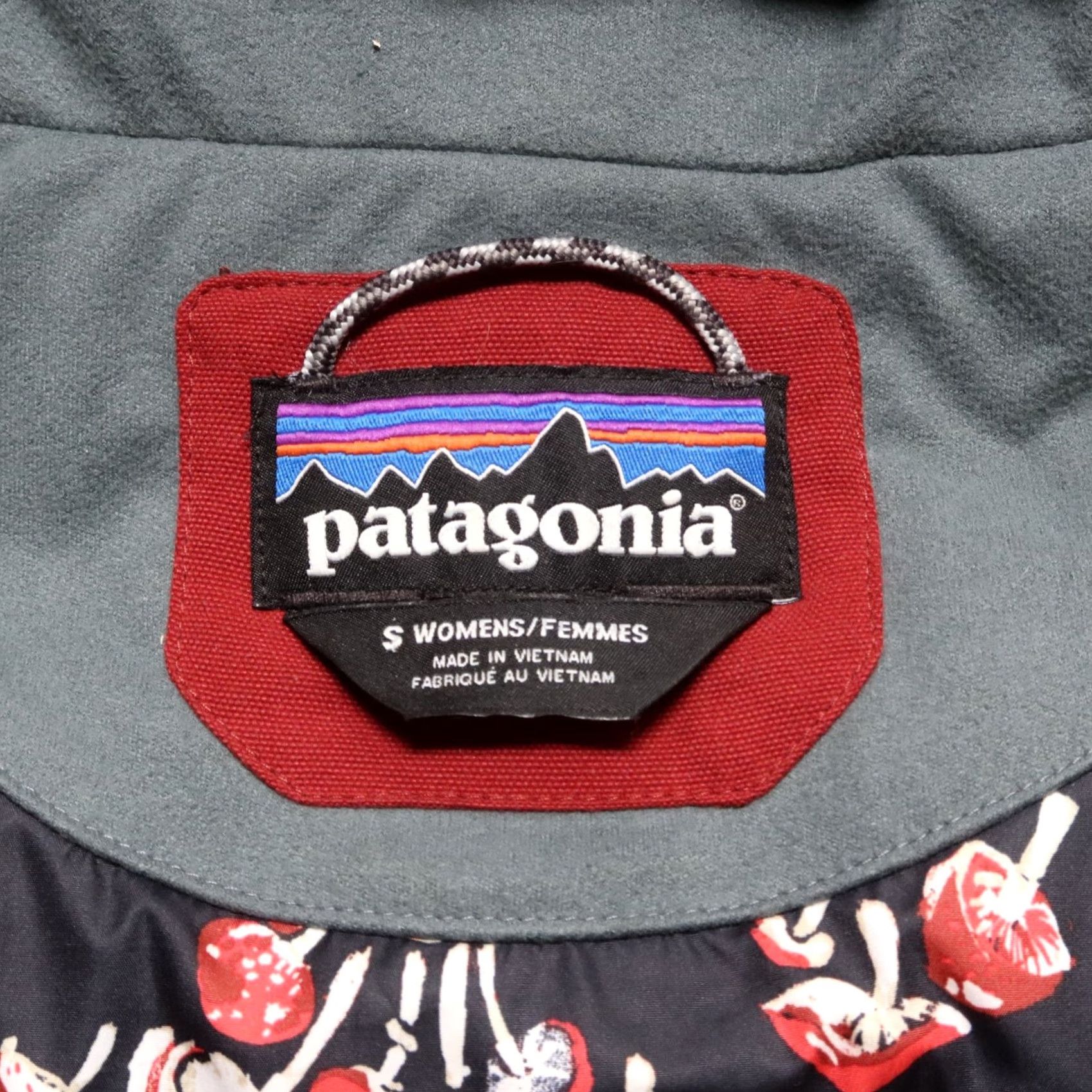 Patagonia Patagonia Bivy Down Vest Womens S Maroon Vest Womens S Maroon Patagonia Bivy Down Vest Women Maroon size S Size S / US 4 / IT 40 - 4 Thumbnail