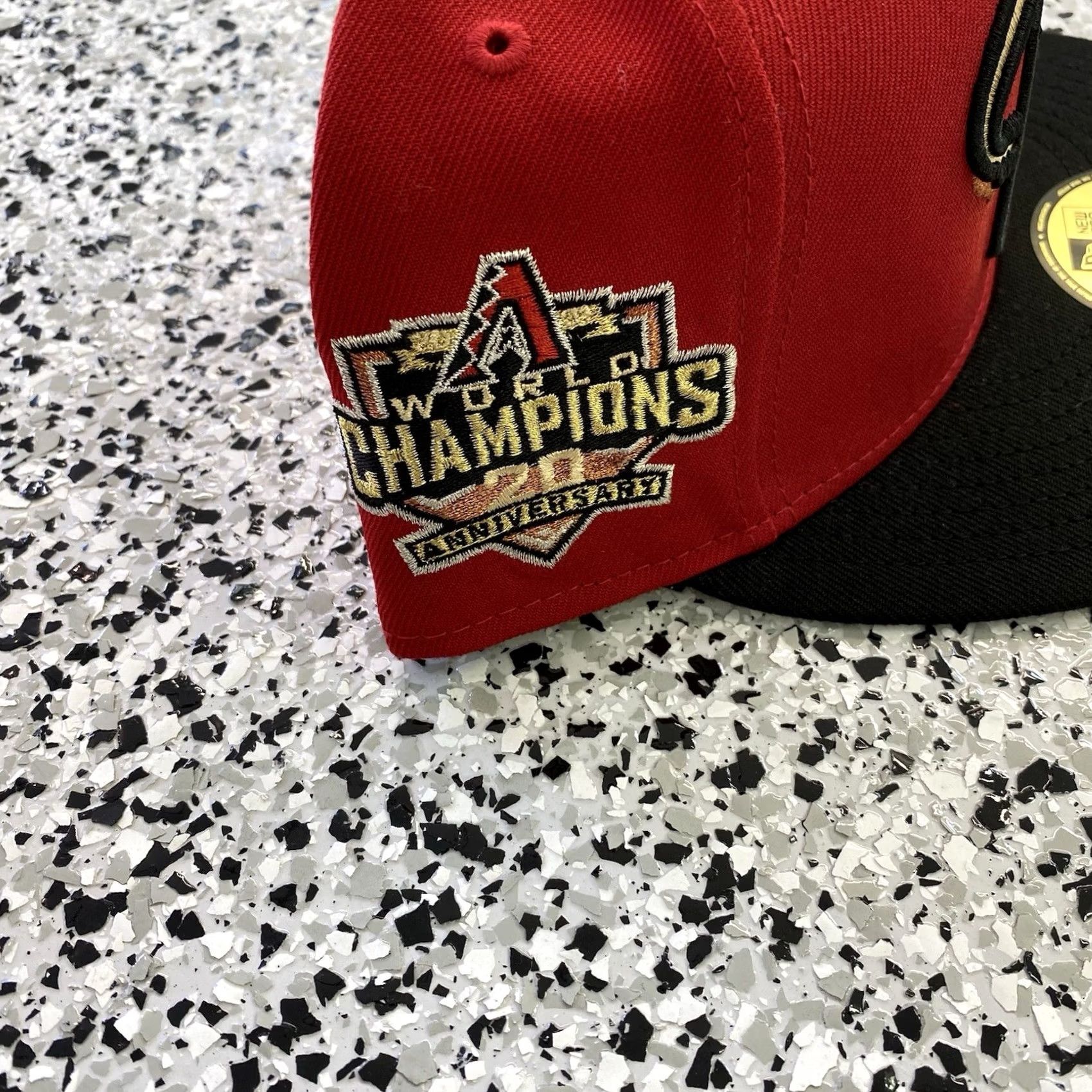 New Era VINTAGE? No, not vintage. New Era 59FIFTY Arizona Diamondbacks 20TH Anniversary World Champions Hat Cap Red 7 5/8 Mens Baseball Cap Size ONE SIZE - 3 Thumbnail