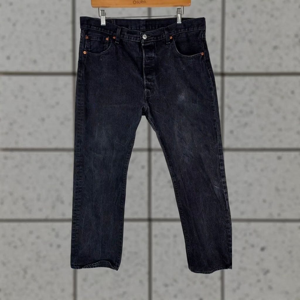 Levi's Levi's 501 Mens Jeans Button Fly 36x30 Black Denim Straight Regular Fit WW Mens Size US 36 / EU 52 - 1 Thumbnail