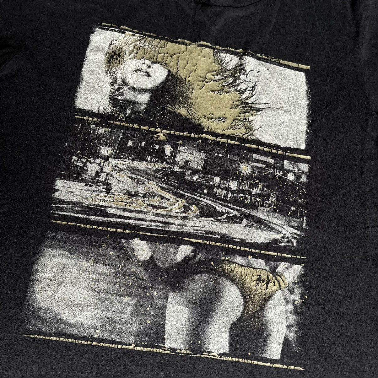 Vintage Vintage Y2K 2000s Aeropostale Bikini Girl Fakemink Style Tee Size US M / EU 48-50 / 2 - 3 Thumbnail