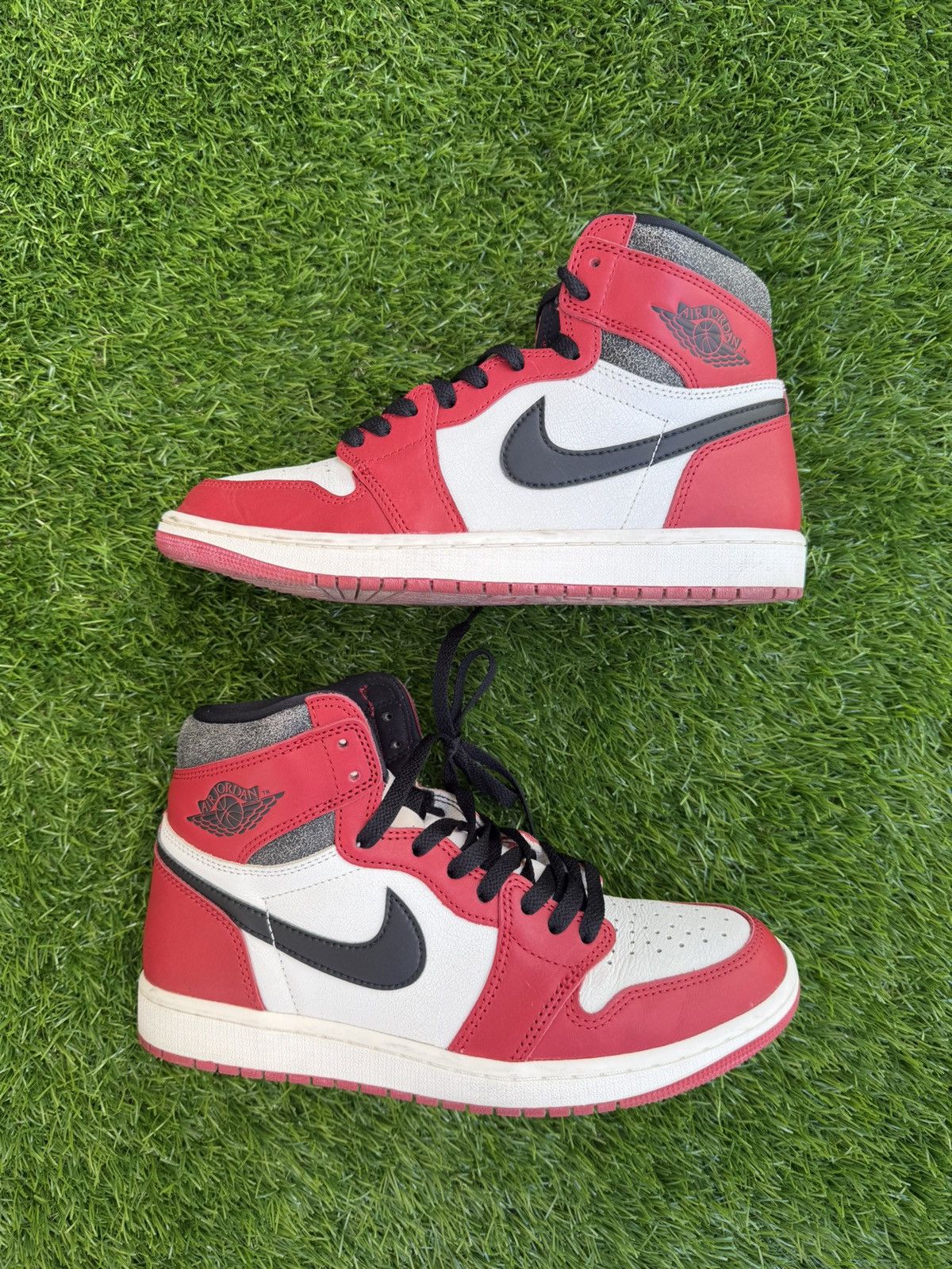 Jordan 1 High OG Chicago Lost and Found size 9