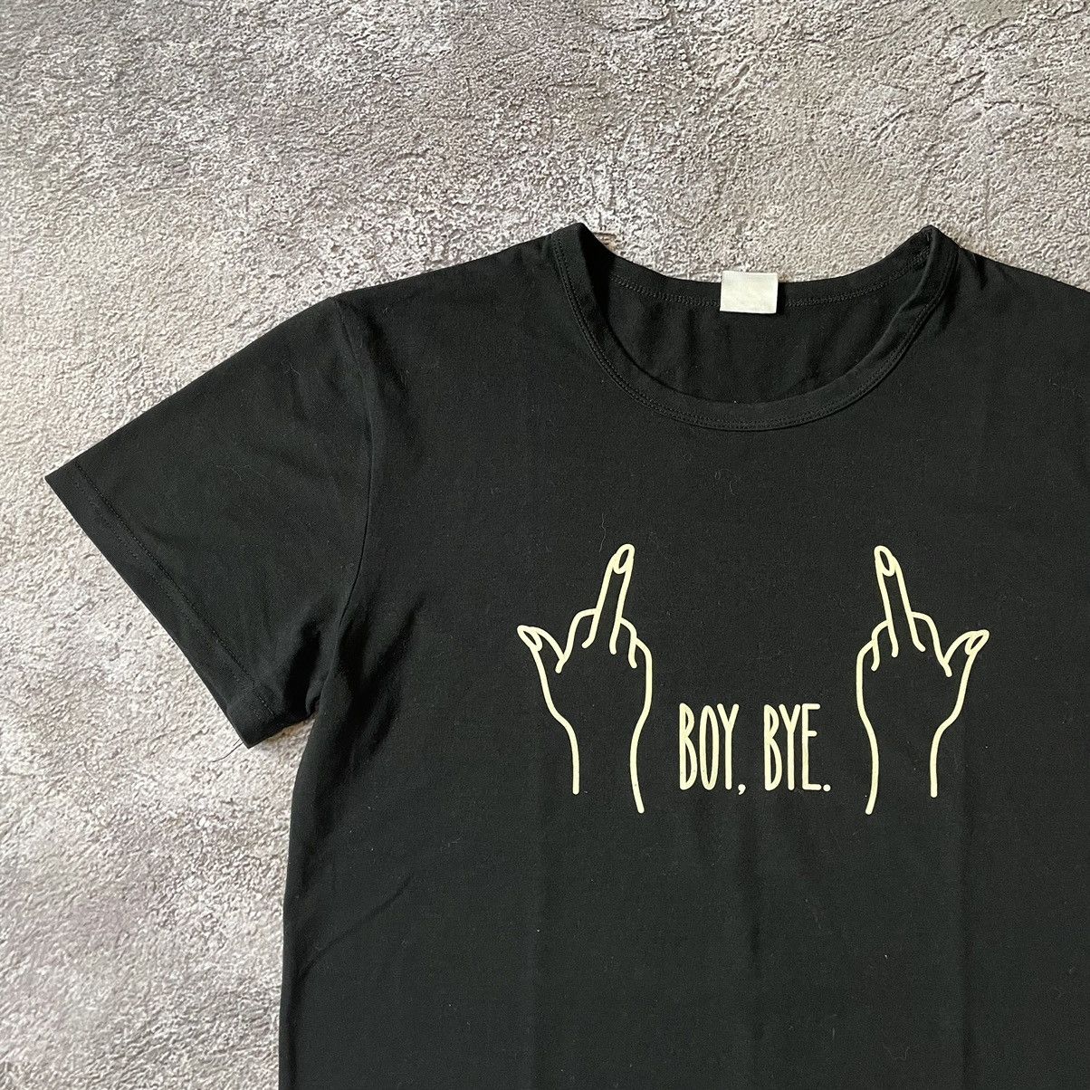Vintage Y2K Graphic Tee Fuck Off Middle Finger Streetwear Punk L Size US L / EU 52-54 / 3 - 4 Thumbnail