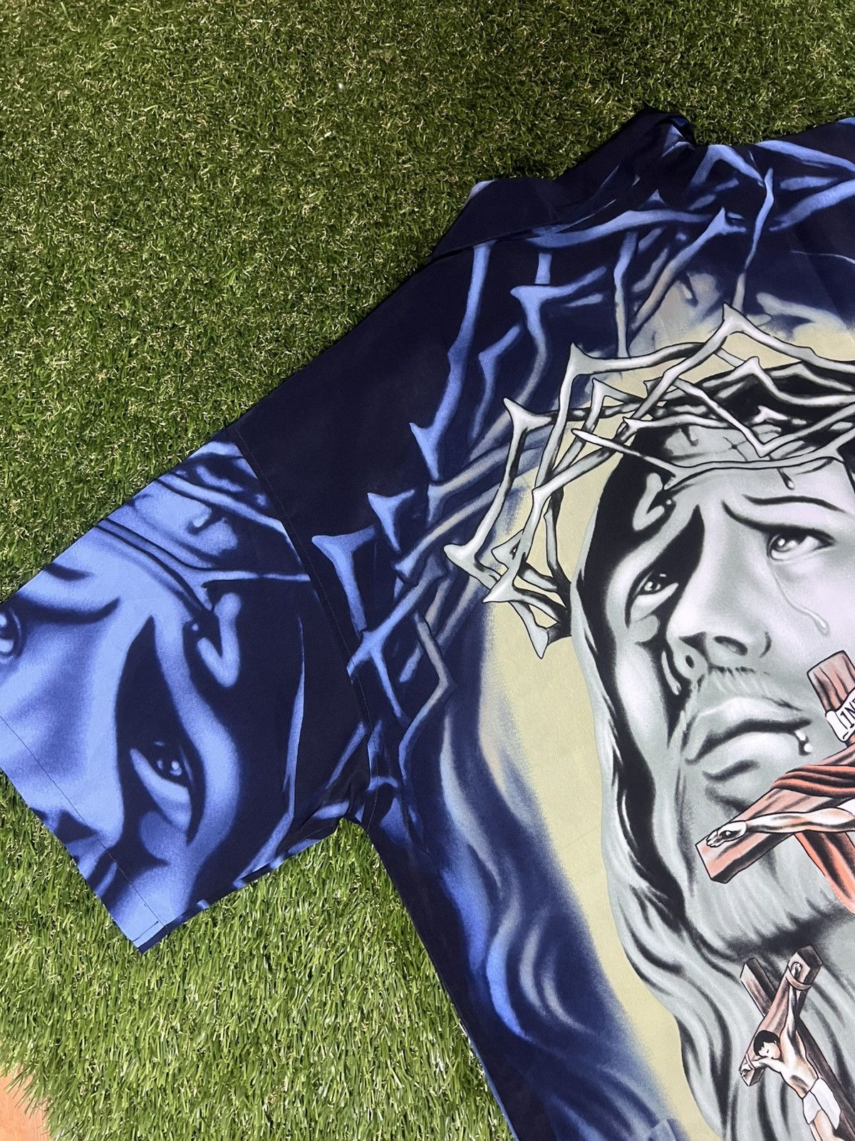 Vintage Vintage 90’s All Over Print Jesus Our Lord Button Up Tee Size US XL / EU 56 / 4 - 4 Thumbnail