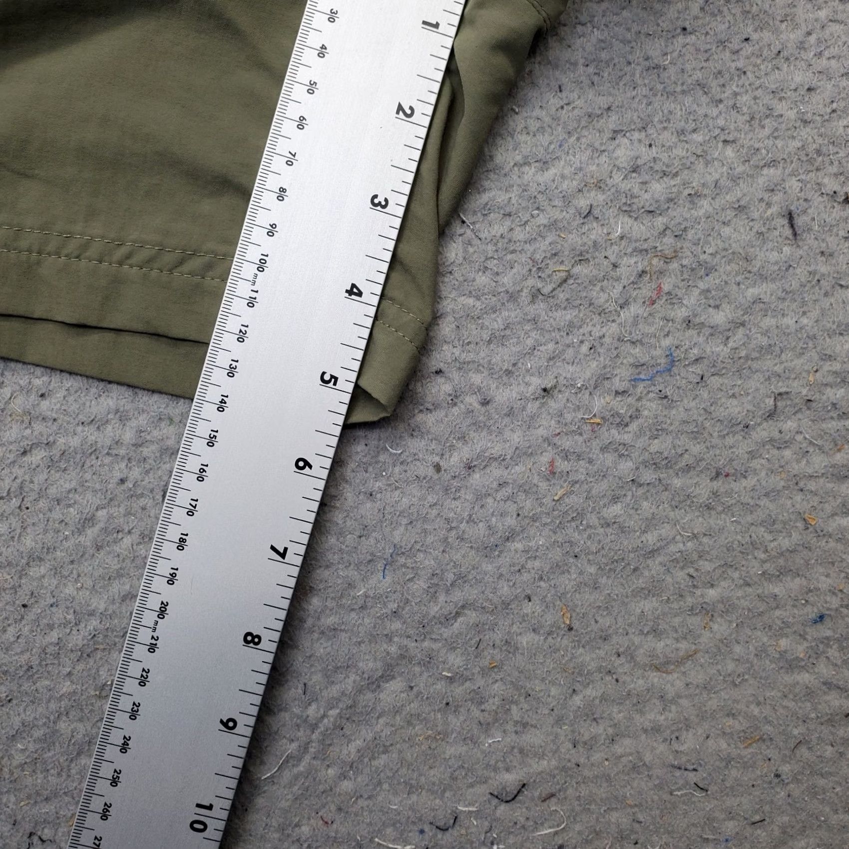 Vintage Columbia Womens Sandy River Shorts Bermuda M Green Omni Shield Elastic Waist Size 32" / US 10 / IT 46 - 4 Thumbnail