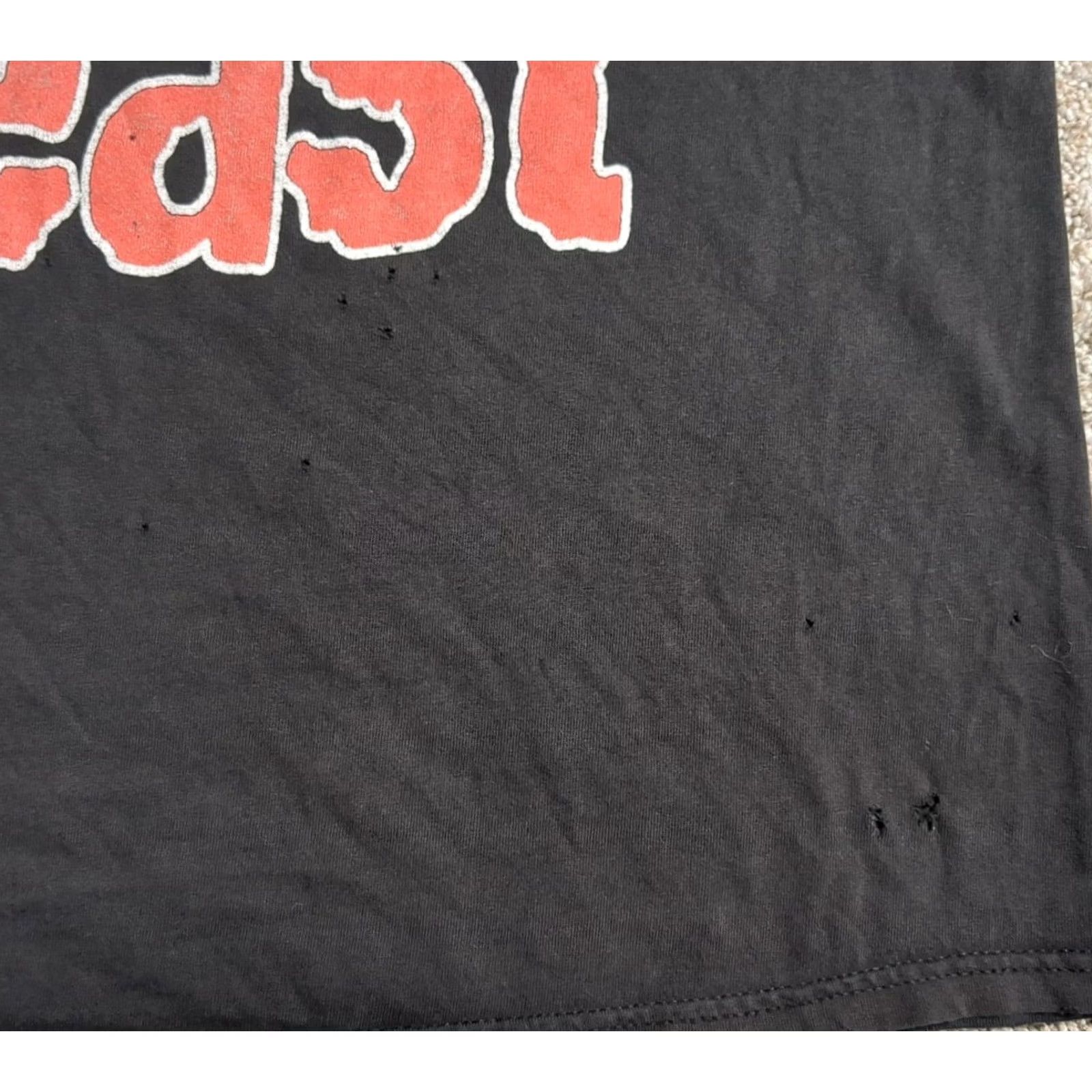 Hanes VINTAGE Iron Maiden Concert Tour Band T-Shirt "Best of the Beast" Black M Faded Mens Size US M / EU 48-50 / 2 - 8 Thumbnail