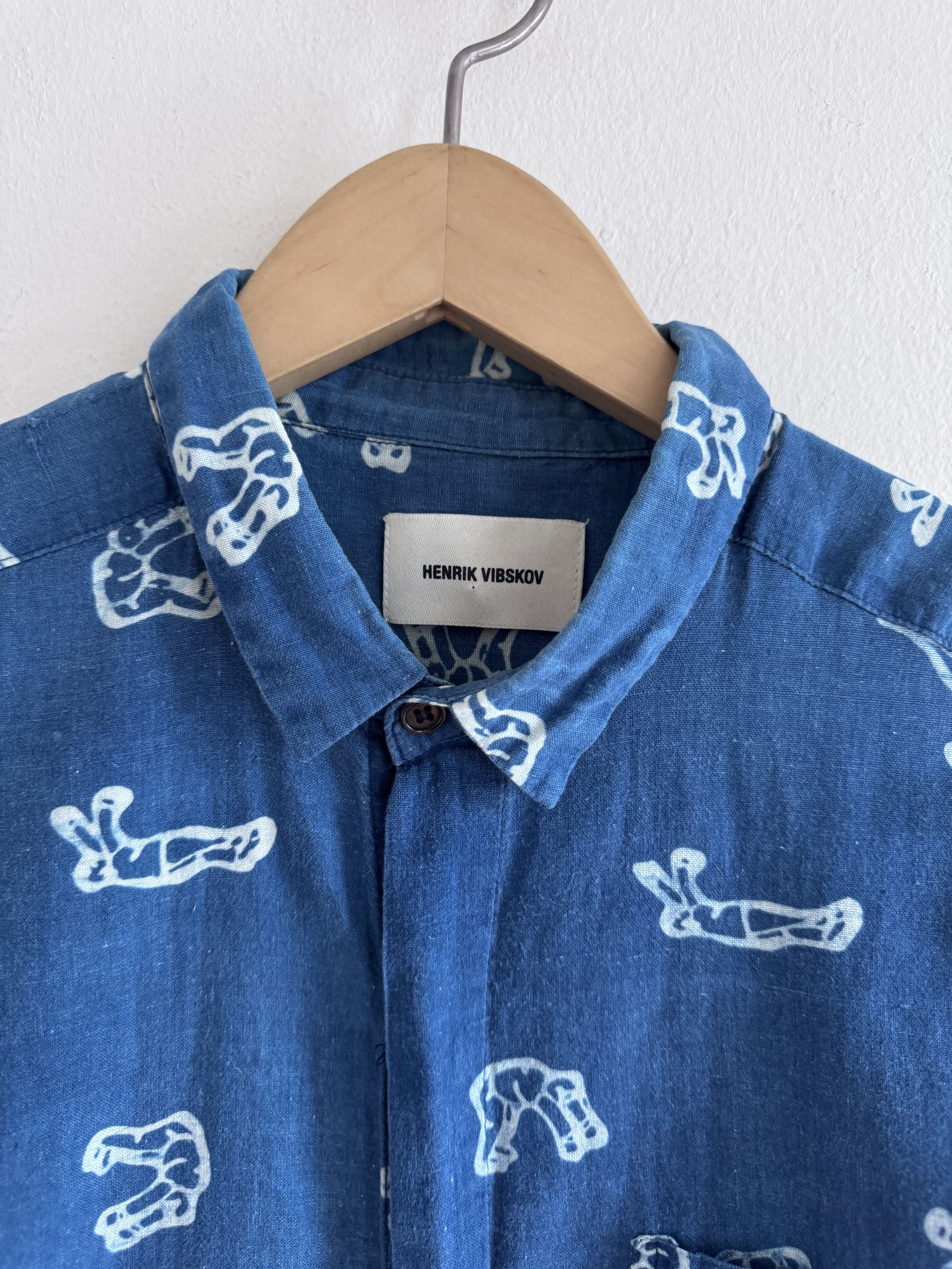 Henrik Vibskov Henrik Vibskov Printed Button Down Shirt Acrobat Graphic Size US M / EU 48-50 / 2 - 4 Thumbnail