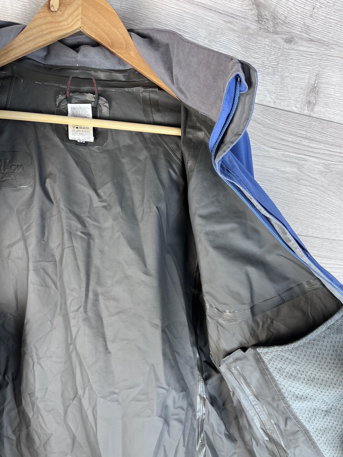 The North Face Women's outdoor jacket The North Face size M gore-Tex Size M / US 6-8 / IT 42-44 - 19 Thumbnail
