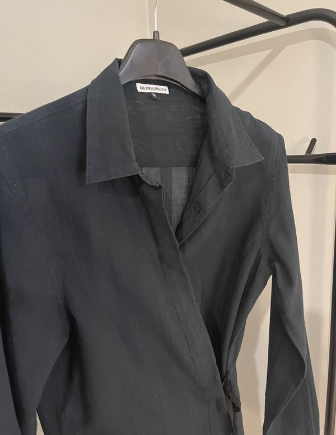 Ann Demeulemeester Black Ann Demeulemeester Asymmetrical Tie Longsleeve Shirt Size XS / US 0-2 / IT 36-38 - 7 Thumbnail