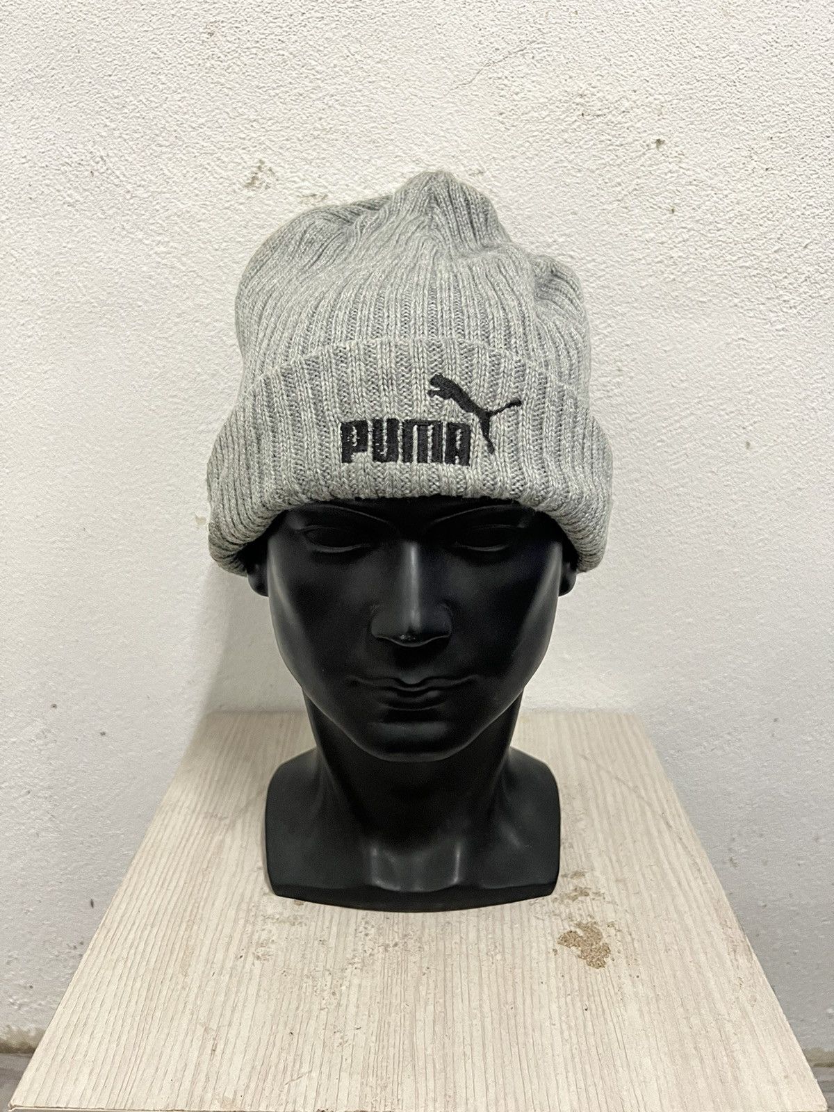 Puma Vintage Puma Spell Out Beanie Hat Size ONE SIZE - 2 Thumbnail