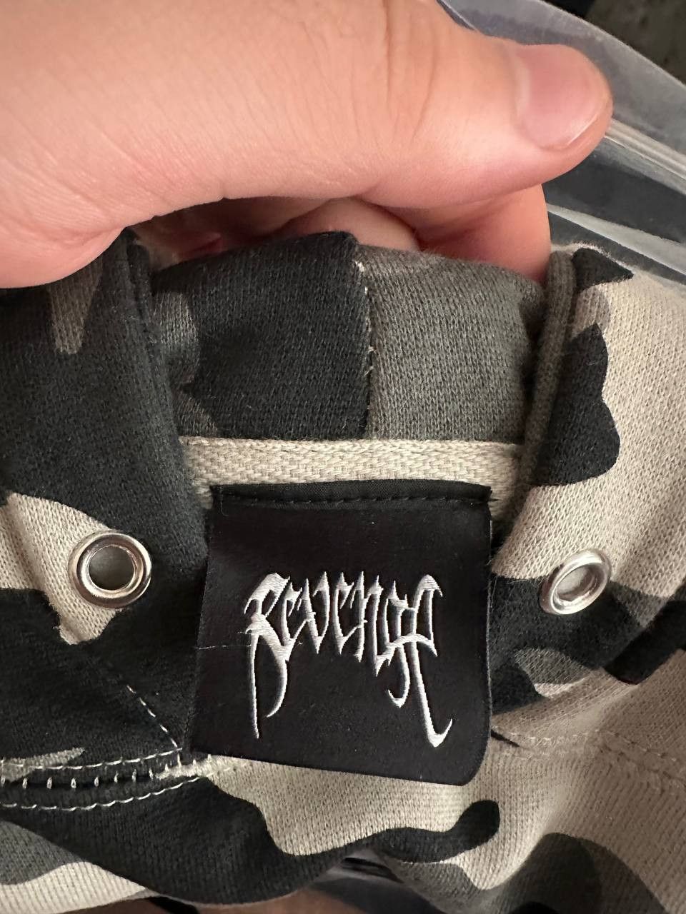 Revenge Revenge + XXXTENTANCION KILL HOODIE (SNOW CAMO) Size US XL / EU 56 / 4 - 8 Thumbnail