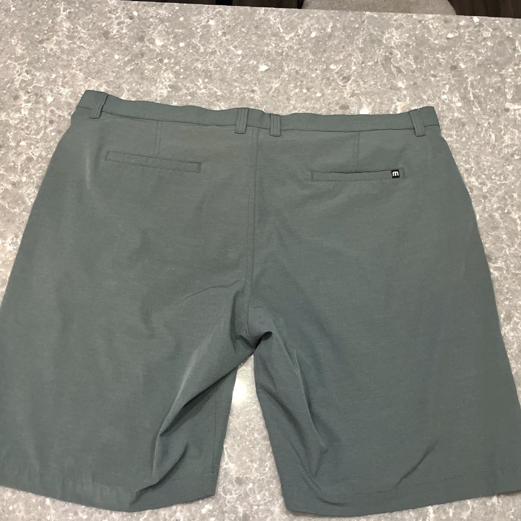 TravisMathew Travis Mathew Mens Shorts 42 Gray Golf Casual Performance Pockets 12" Outdoor Size US 42 / EU 58 - 6 Thumbnail