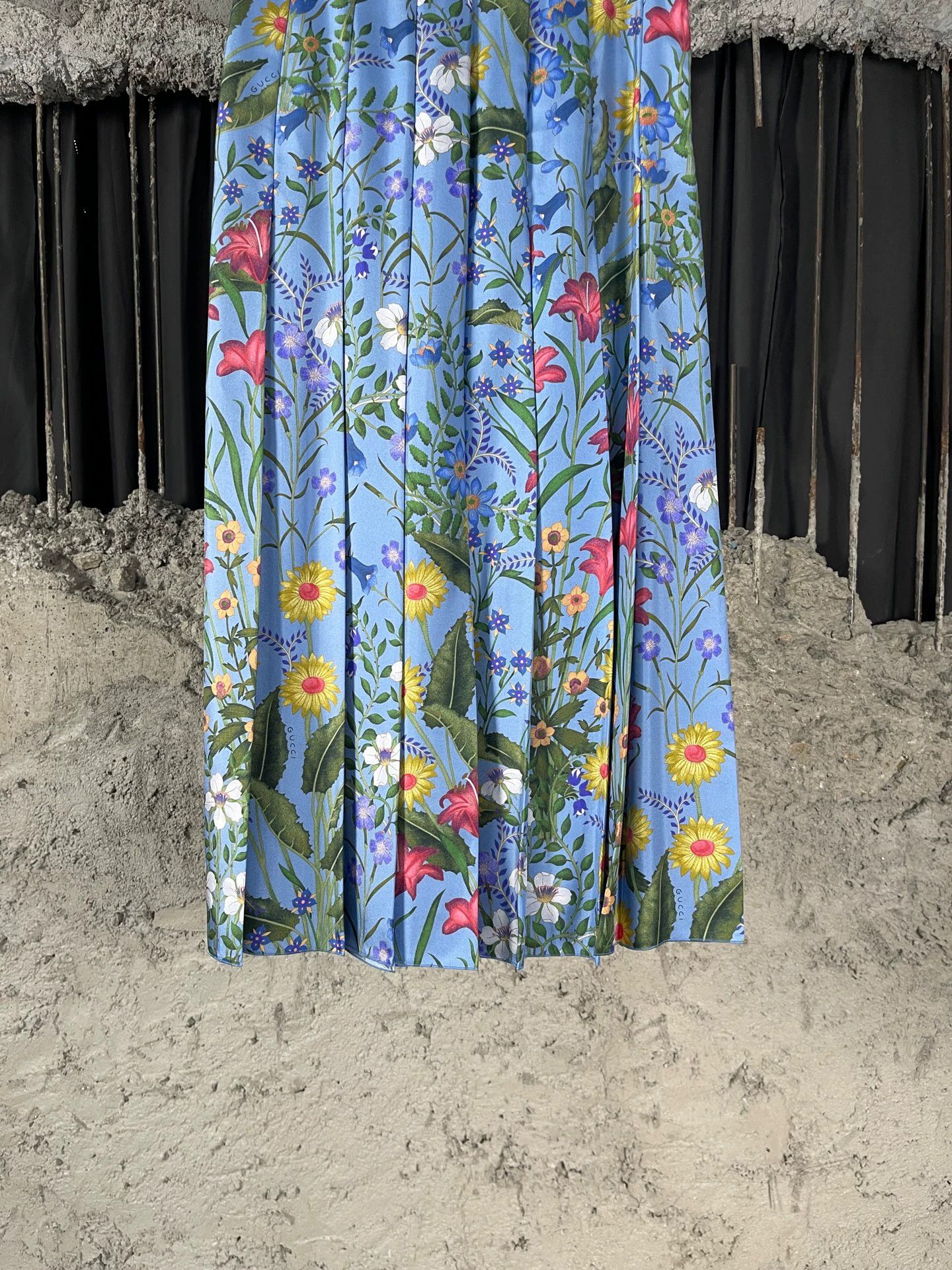 Gucci Gucci long dress size 38 99 new Size XS / US 0-2 / IT 36-38 - 3 Thumbnail