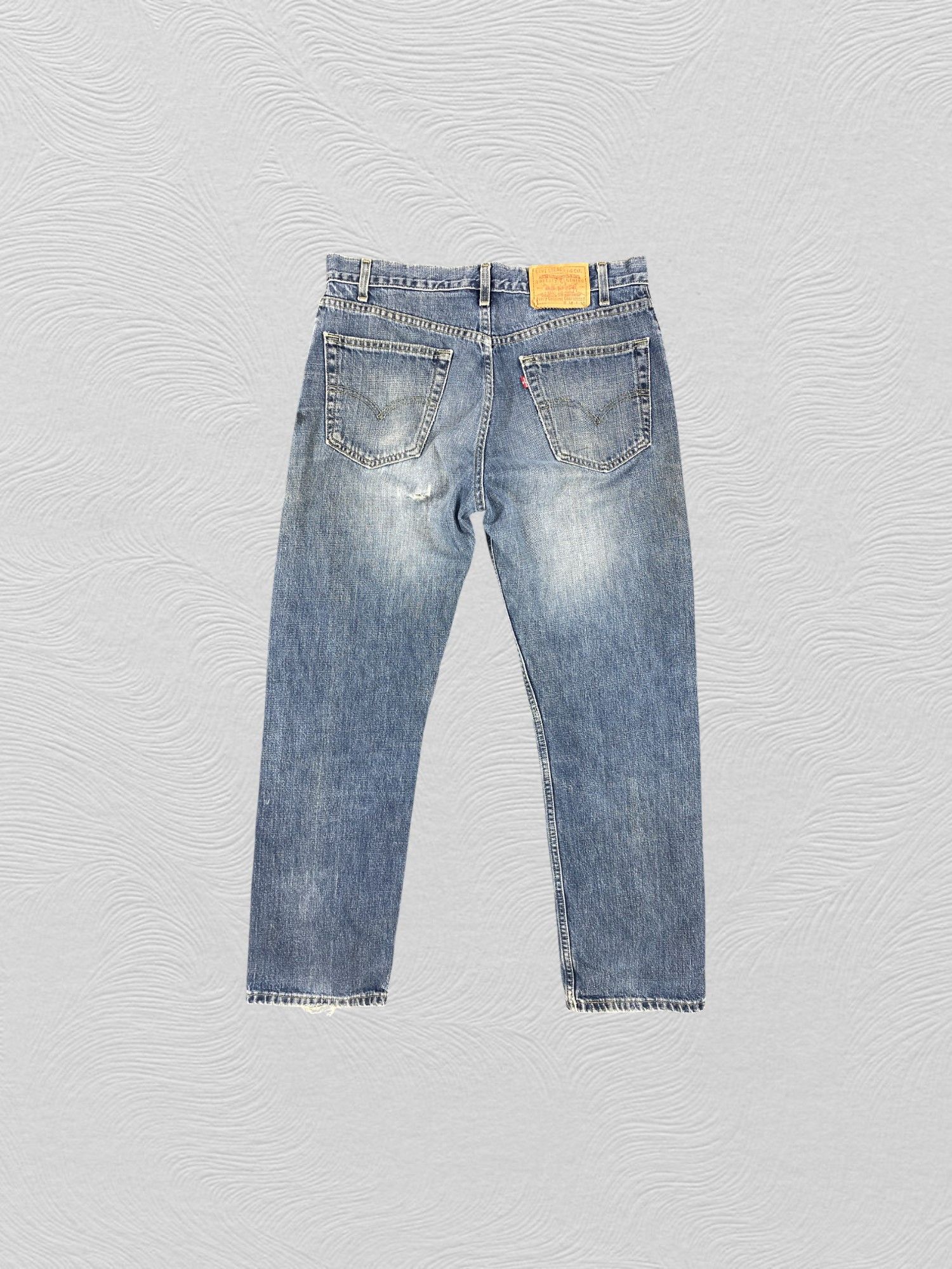 Levi's Blue Distressed Vintage Levi's 505 Jeans 34x30 Denim JN1286 Size US 34 / EU 50 - 2 Thumbnail