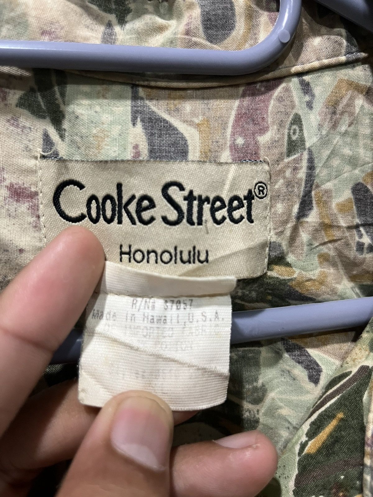 Stefan Cooke Vintage 90s Cooke Street Hawaii Shirts Button Ups Size US XL / EU 56 / 4 - 3 Thumbnail