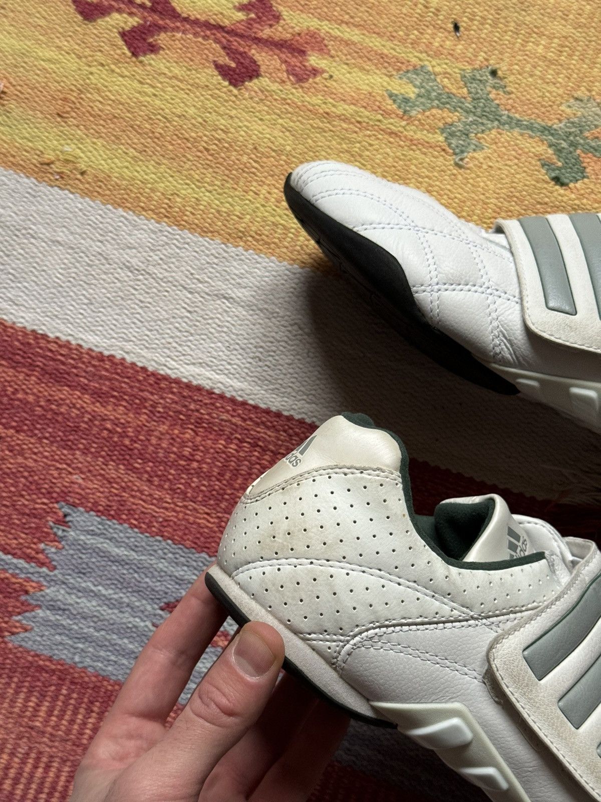 Vintage Vintage 2011 Adidas y2k White Leather Low Japanese Sneakers Size US 8 / EU 41 - 4 Thumbnail