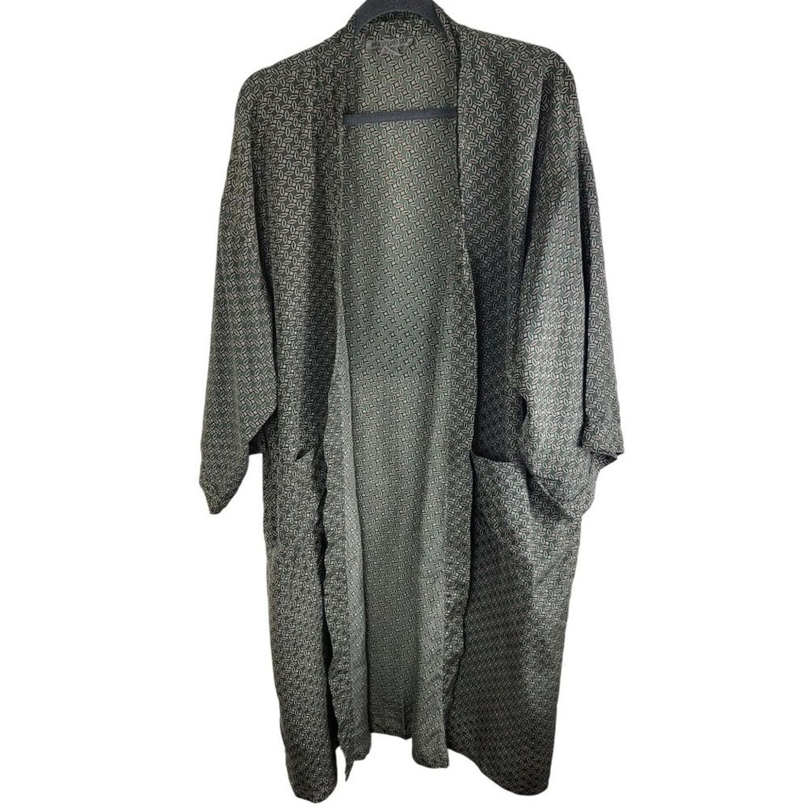 Vintage Vintage BBB Studio Womens Silk Satin Kimono Robe Geometric Size ONE SIZE - 2 Thumbnail