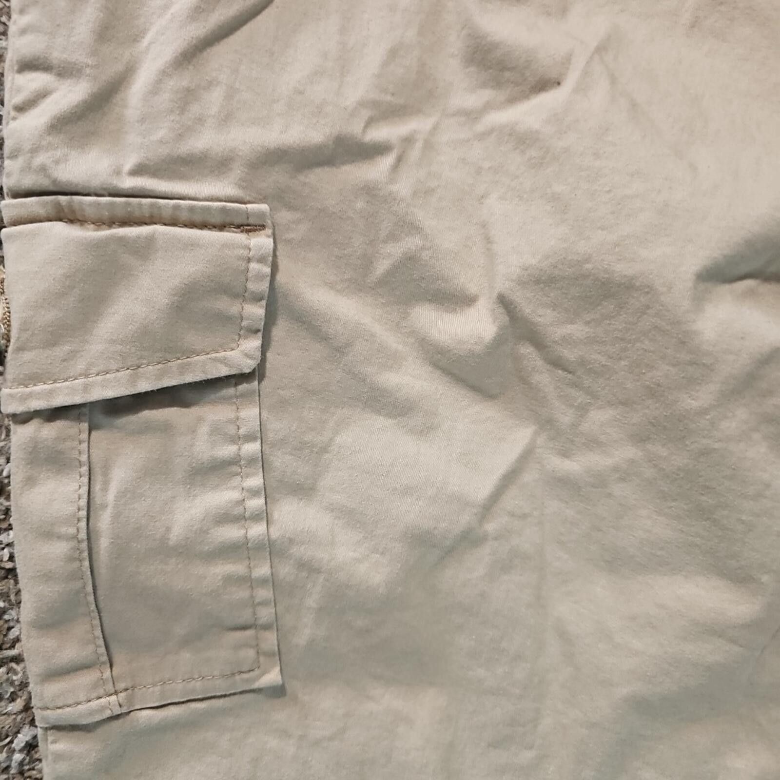 Lee Lee 16W Cargo Khaki Capris Size 38" / US 16 / IT 52 - 8 Thumbnail