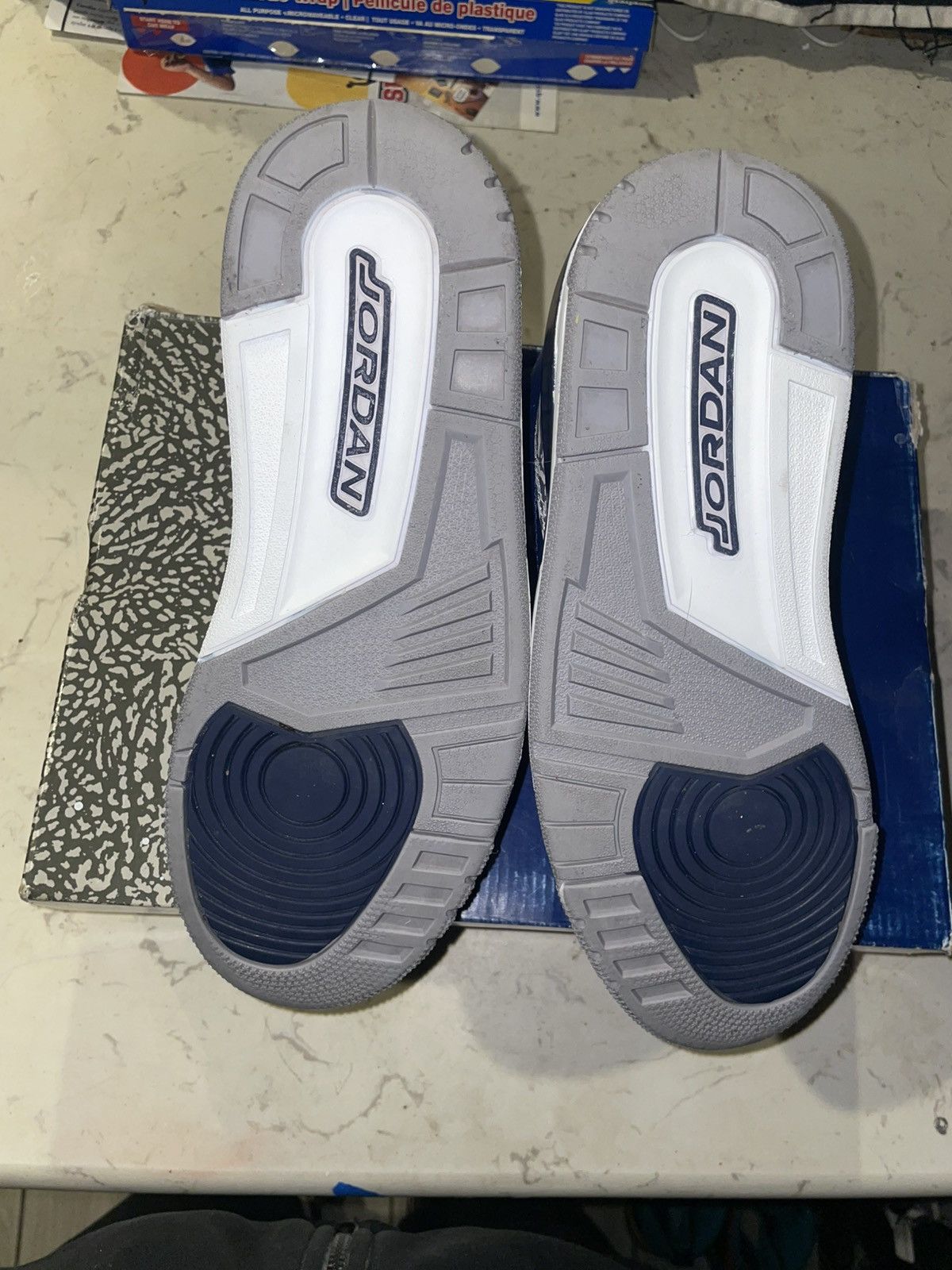 Jordan Brand Jordan 3’s Georgetown Size US 7.5 / EU 40-41 - 3 Thumbnail