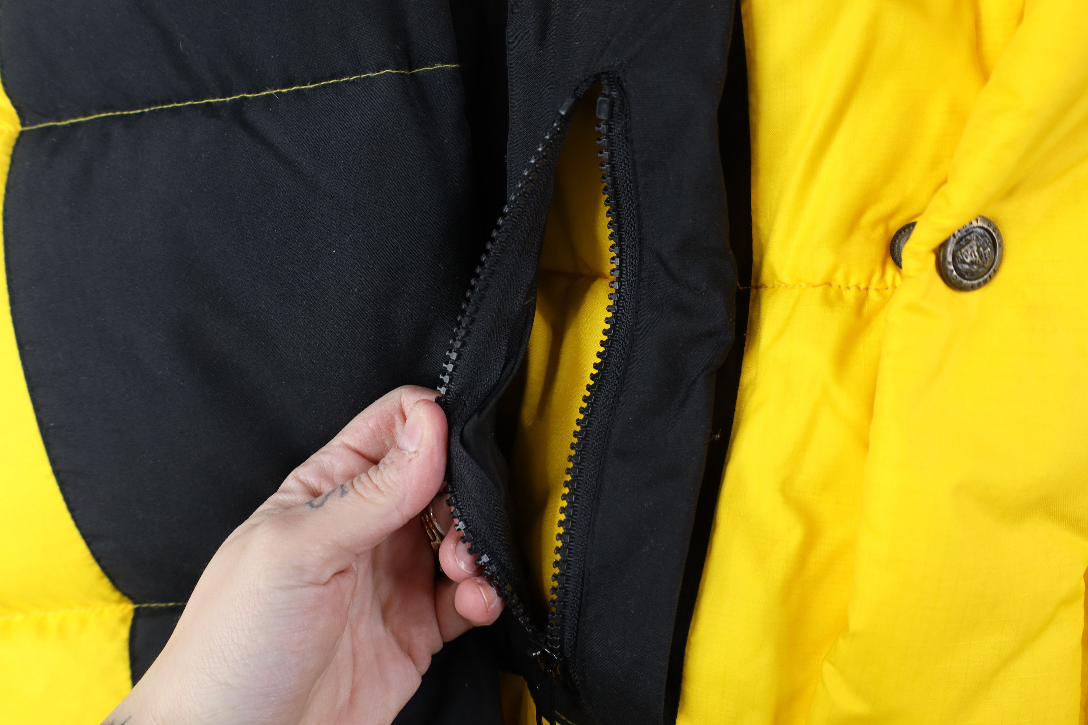 Vintage Deadstock Vintage 90s Streetwear Down Puffer Jacket Yellow Size US XL / EU 56 / 4 - 6 Thumbnail