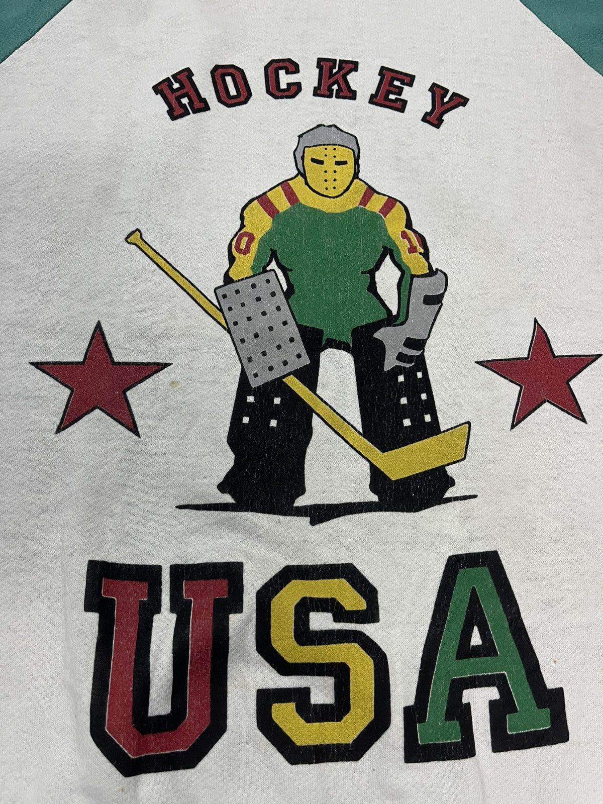 Hockey Skateboards VINTAGE 80S RAGLAN HOCKEY USA GRAPHIC TEE VERY RARE Size US L / EU 52-54 / 3 - 3 Thumbnail