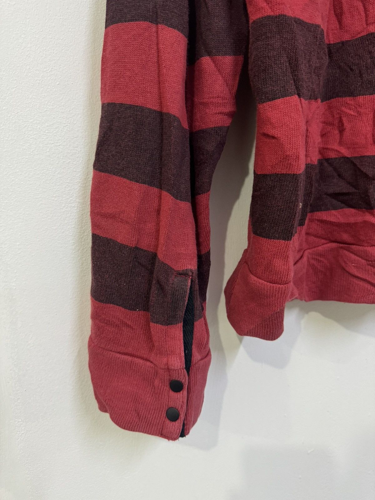 PPFM 💥 PPFM STRIPE RED BLACK GRUNGE DESTROYED DAMAGE KURT COBAIN Size US M / EU 48-50 / 2 - 11 Thumbnail