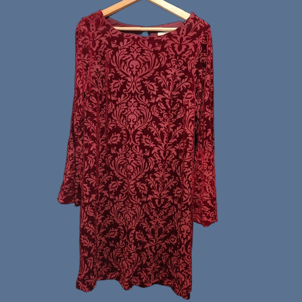 Velvet Beige By Eci Dress Womens Medium Red Velvet Floral Bell Sleeve Shift Party Short Size 32" / US 10 / IT 46 - 1 Thumbnail