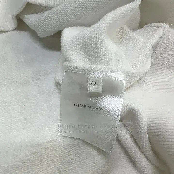 Givenchy Givenchy Logo Print Crewneck Long. Size US XXL / EU 58 / 5 - 1 Thumbnail