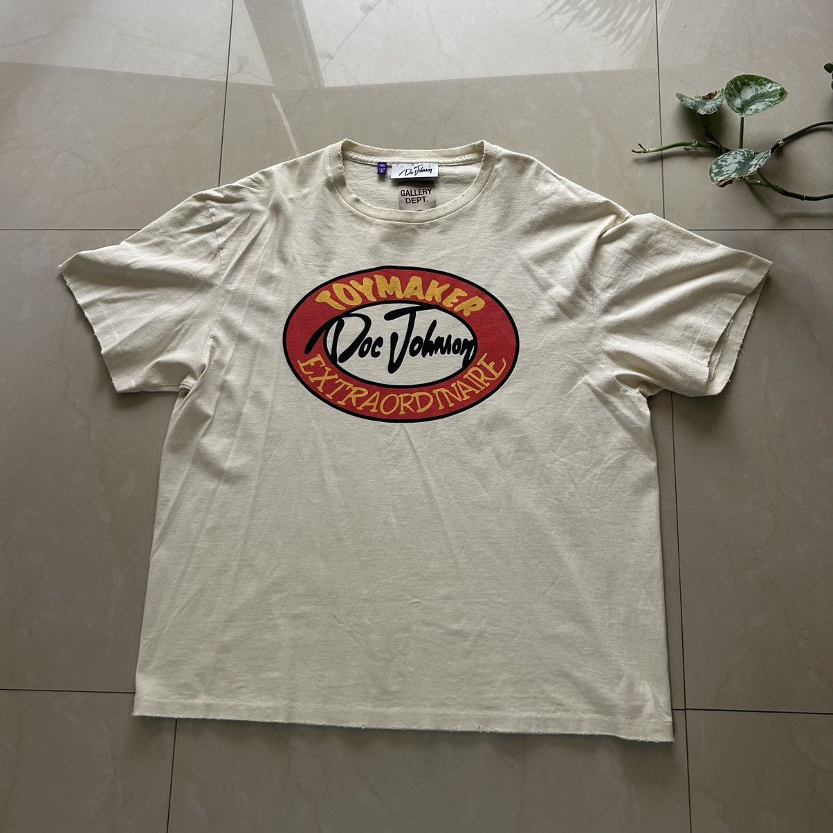 Gallery Dept. Gallery dept x doc johnson the plug tee Size US XL / EU 56 / 4 - 1 Thumbnail