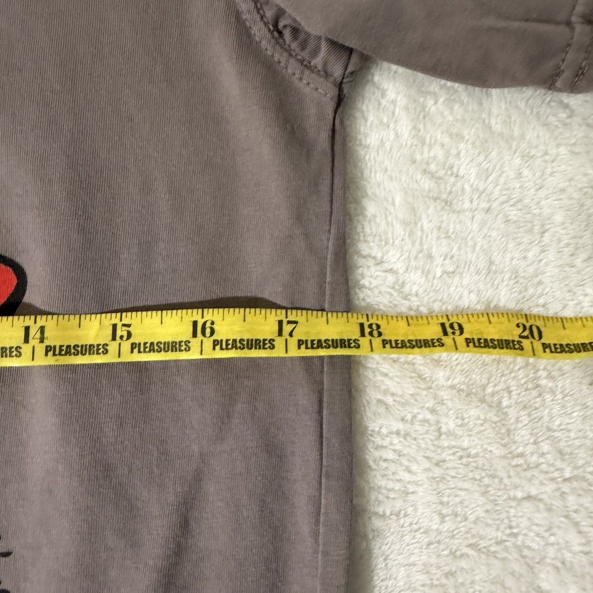 Civil Regime Civil Regime "Love Kills" rolling stones graphic t-shirt Size US S / EU 44-46 / 1 - 4 Thumbnail