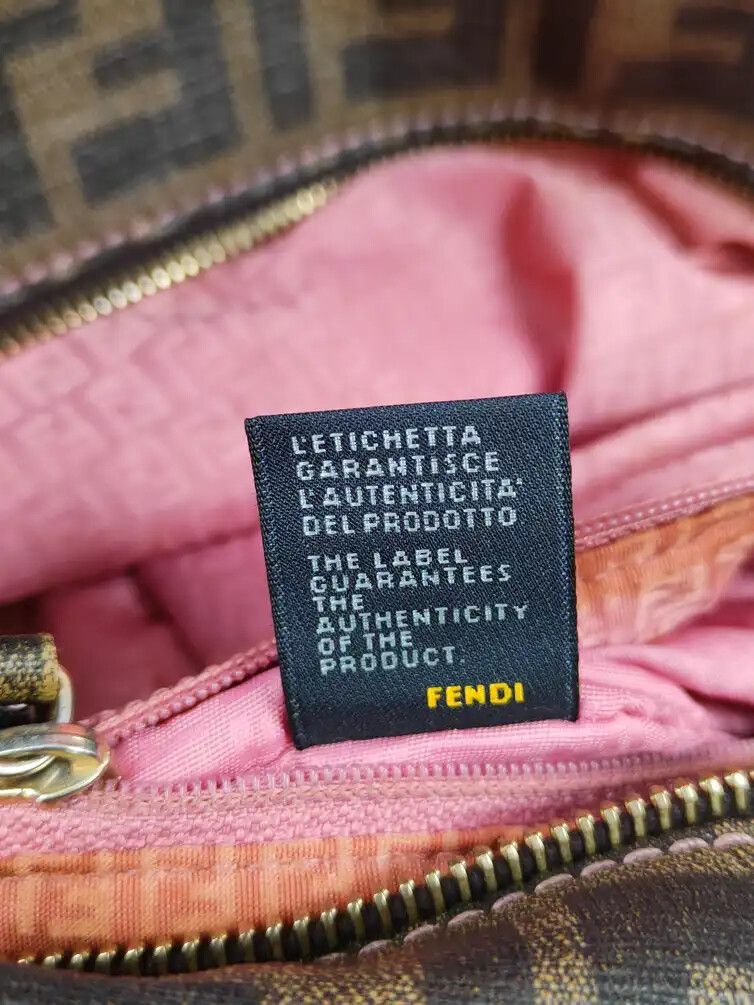Fendi Fendi Vintage monogram Tote shoulder Bag #SB002DLAL Size ONE SIZE - 24 Thumbnail