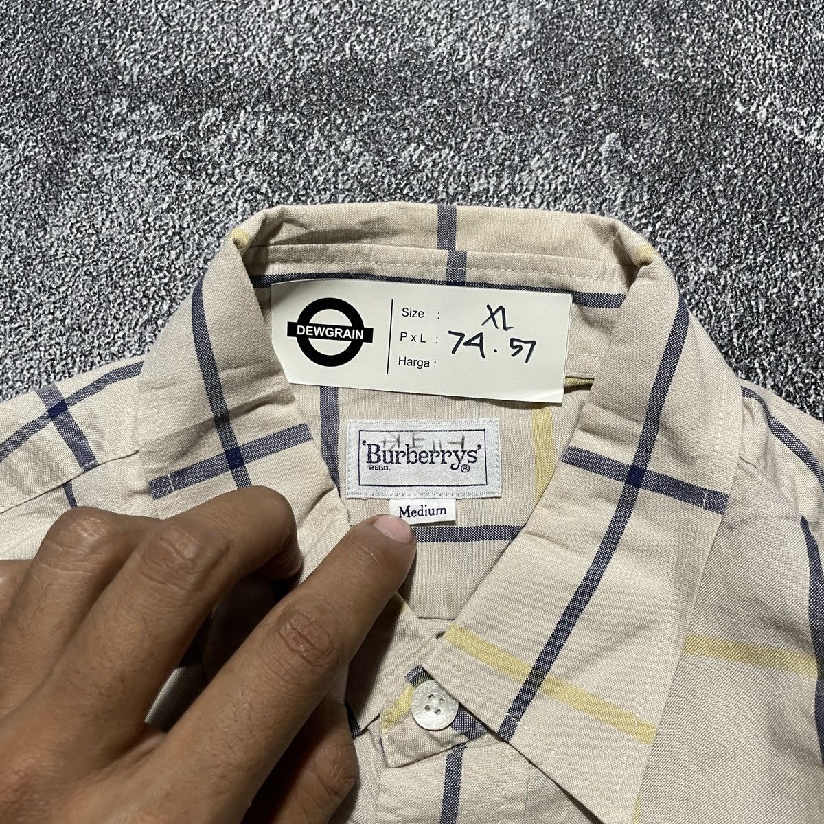 Burberry Burberry Shirts Vintage Motif Size US XL / EU 56 / 4 - 4 Thumbnail