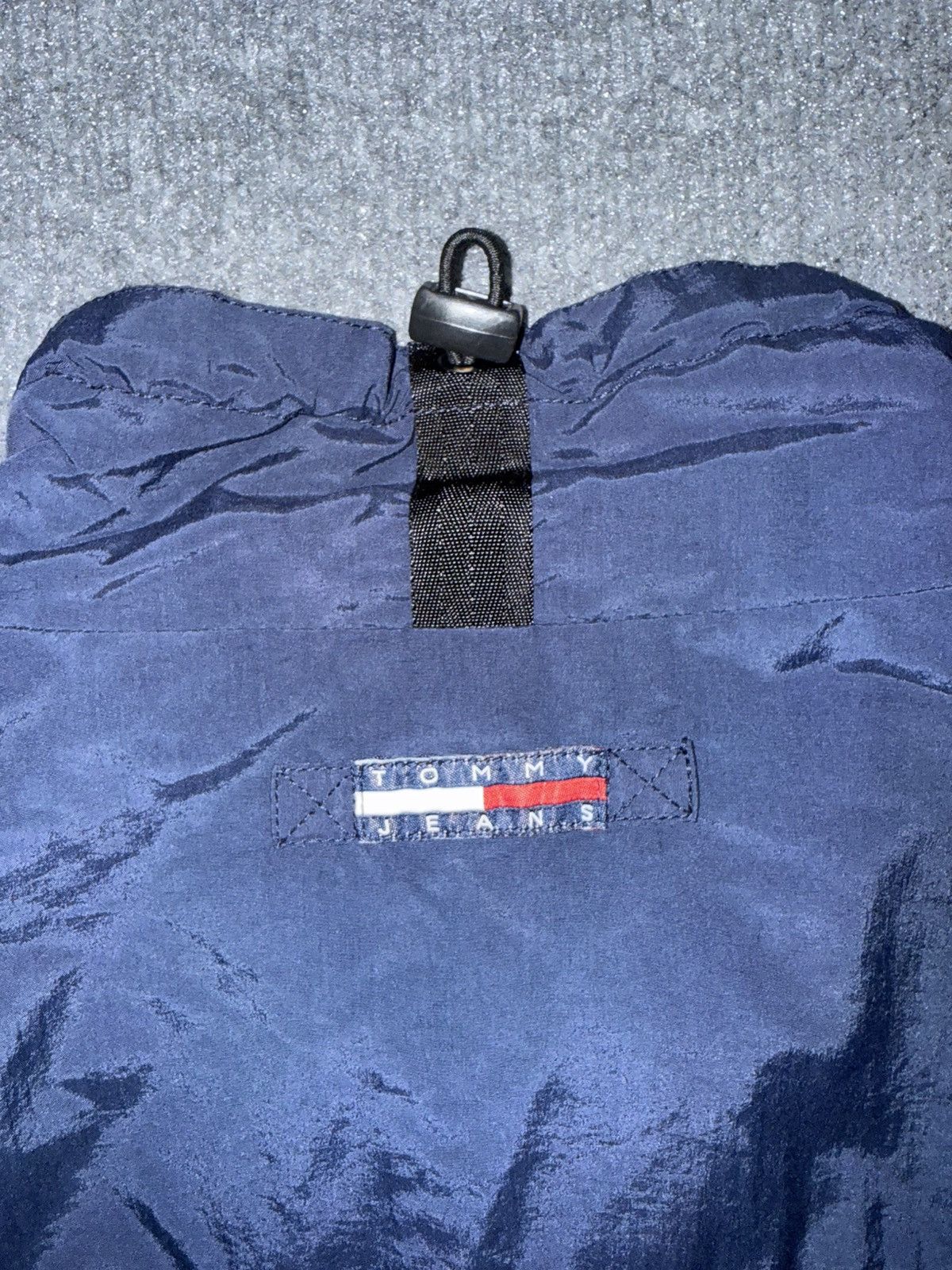 Tommy Hilfiger Vintage Tommy Hilfiger Jeans Pullover Windbreaker M Size US M / EU 48-50 / 2 - 9 Thumbnail