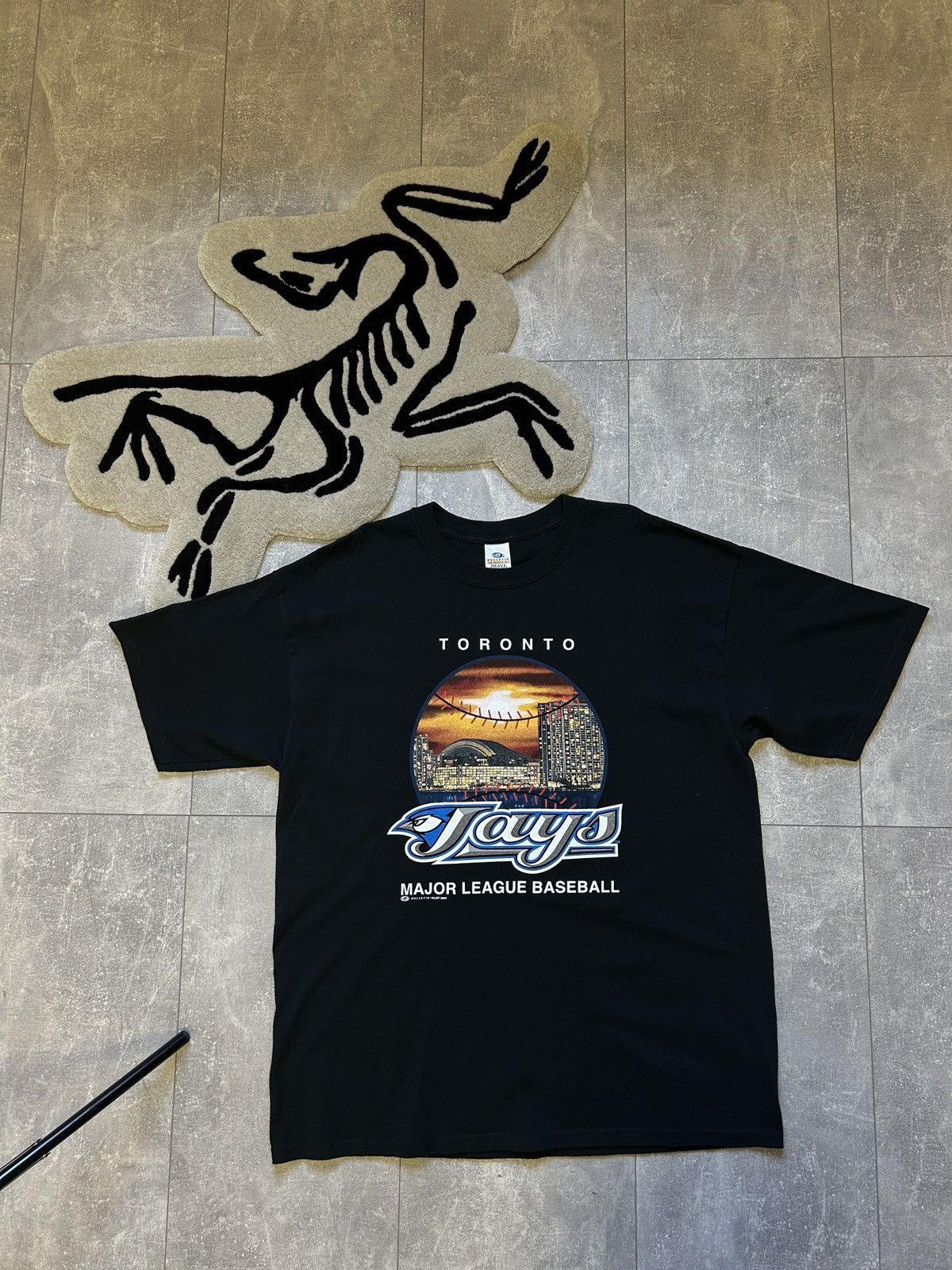 MLB Mens Vintage Toronto Blue Jays T Shirt 2005 tee MLB Size US XL / EU 56 / 4 - 1 Thumbnail