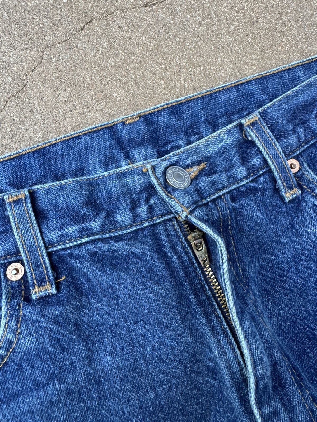 Levi's Vtg 90’s Levi’s 517 Red Tab Bootcut Flare Denim Jeans 35x28 Size US 35 - 5 Thumbnail